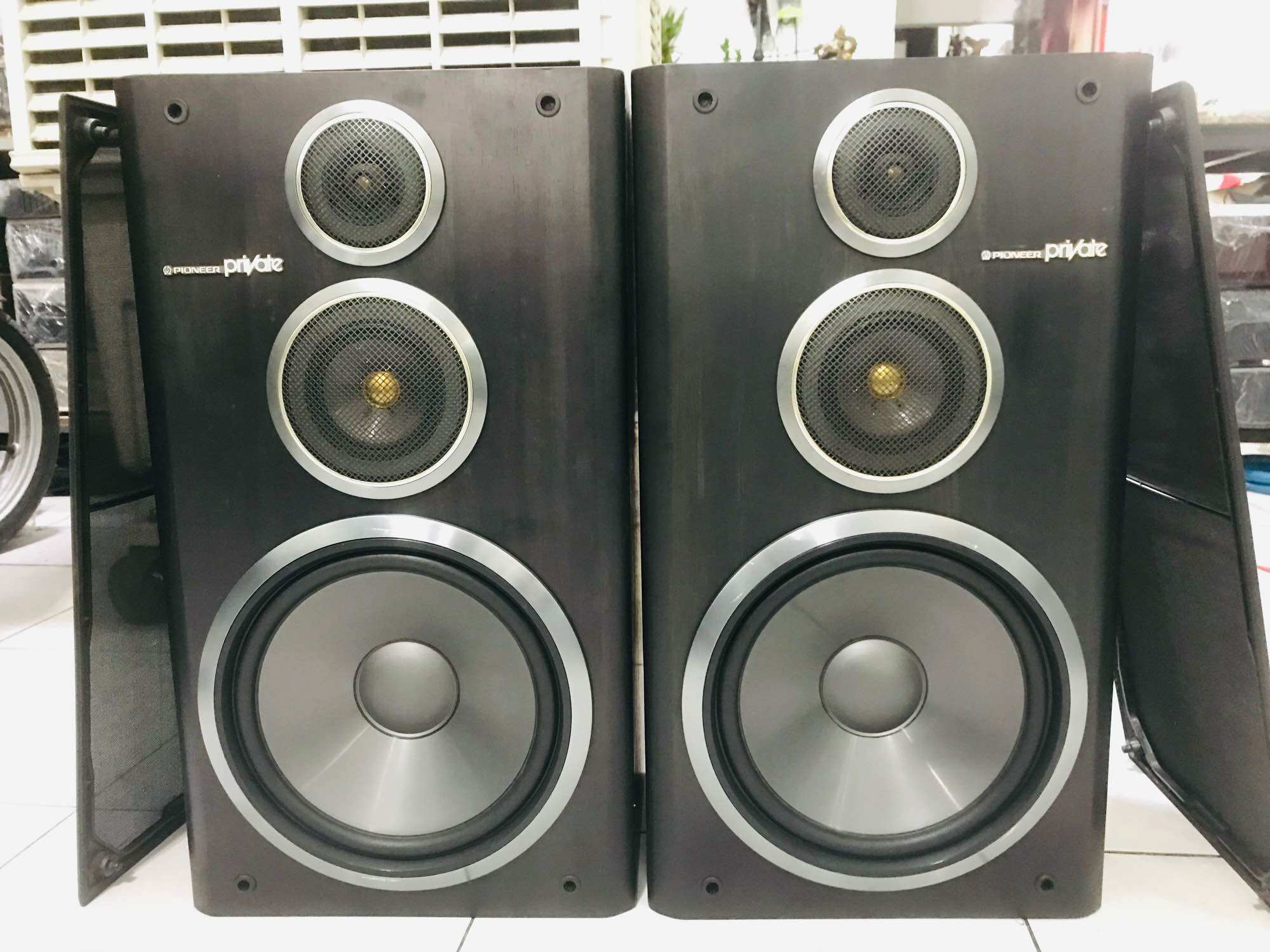 Freeship Cặp Loa Pioneer S-X950V bass 28cm có thiết kế 3 đường tiếng Loa cùng seri zin mới đẹp âm thanh rất hay.
