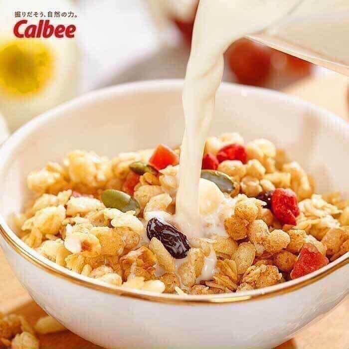 Ngũ cốc Trái cây Calbee Nhật Bản
