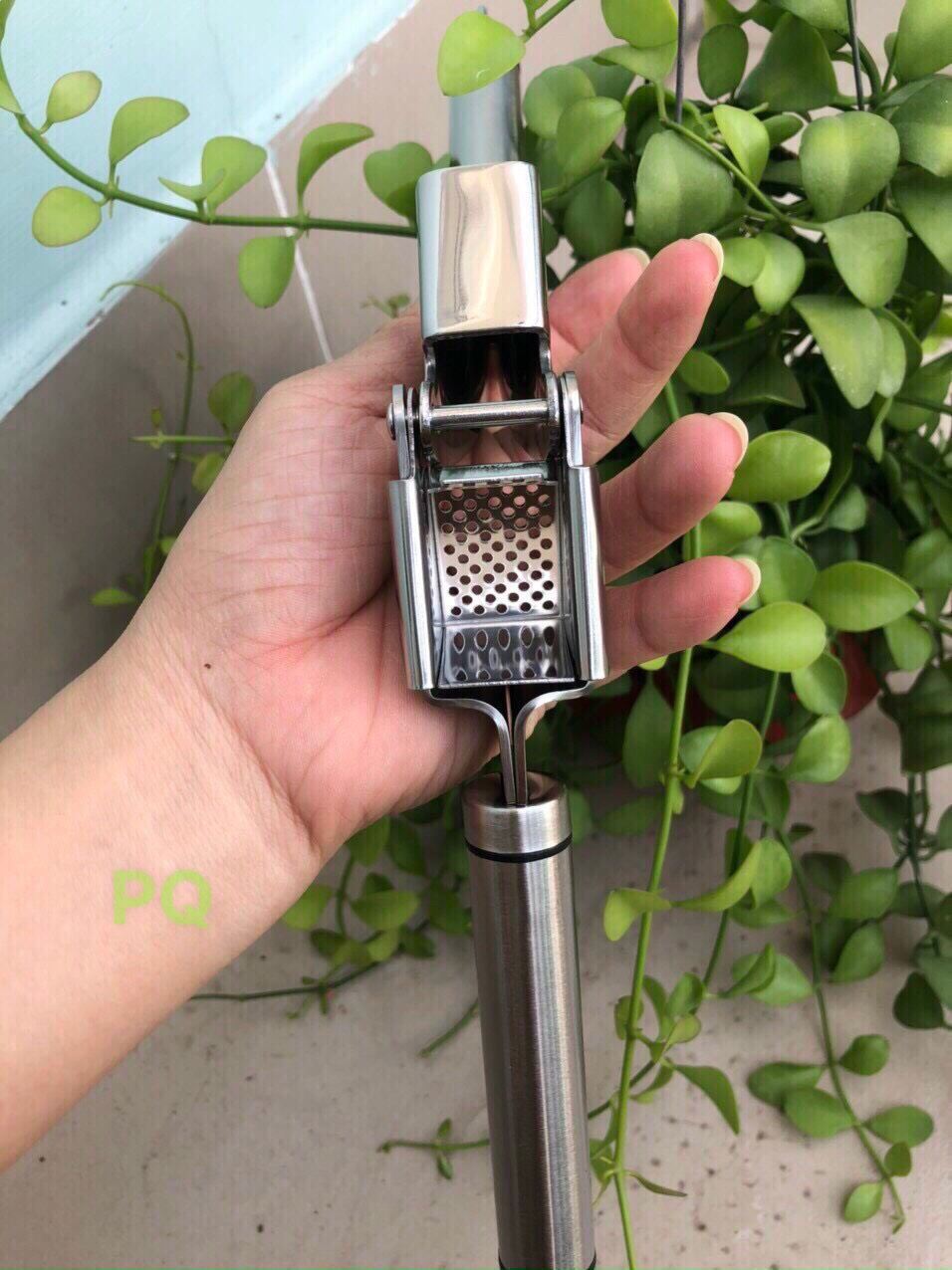 Dụng cụ ép tỏi cao cấp hiệu Kaisho Nhật bản