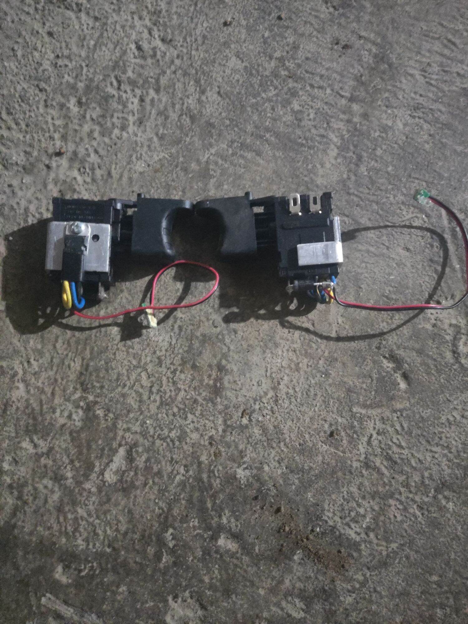 2 cò máy khoan điều tốc đa năng 12đến 24v