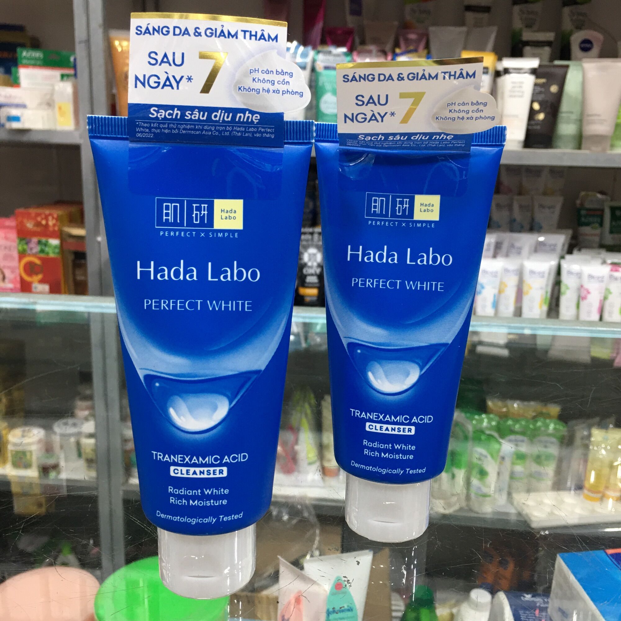 Sữa rửa mặt dưỡng trắng Hada Labo Perfect White 80g