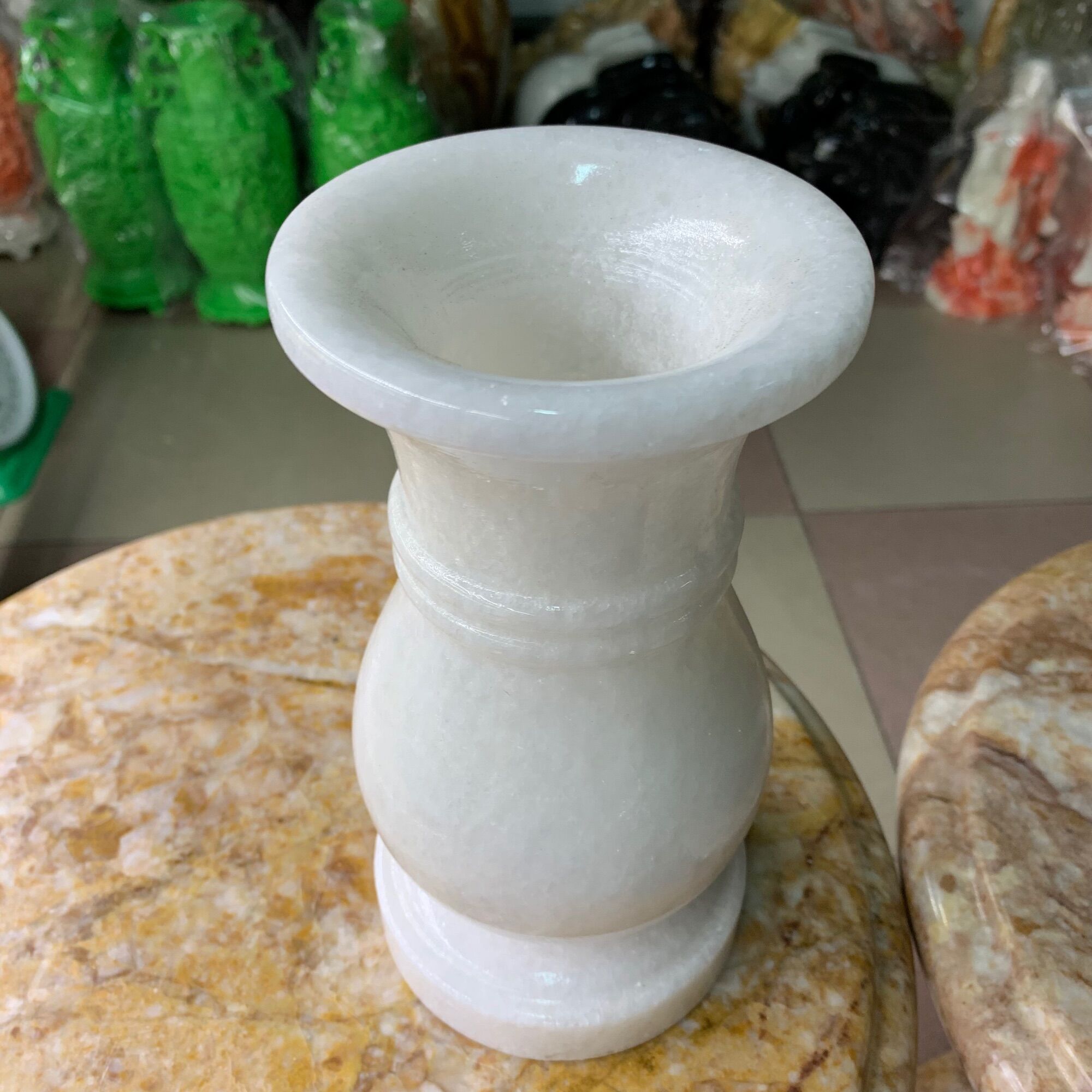 Bình Hoa Đá Cẩm Thạch Trắng - cao 20cm