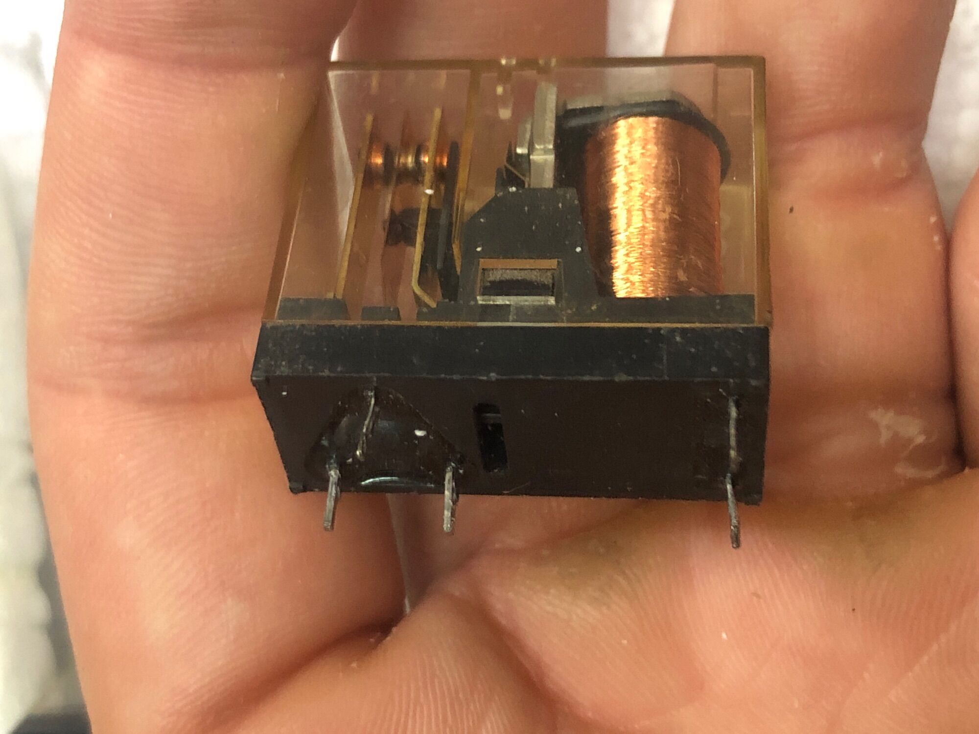 Relay/ Rơ le/ Omron / G2R-1 / 24VDC / 10A / 5 Chân ( Hàng tháo máy)