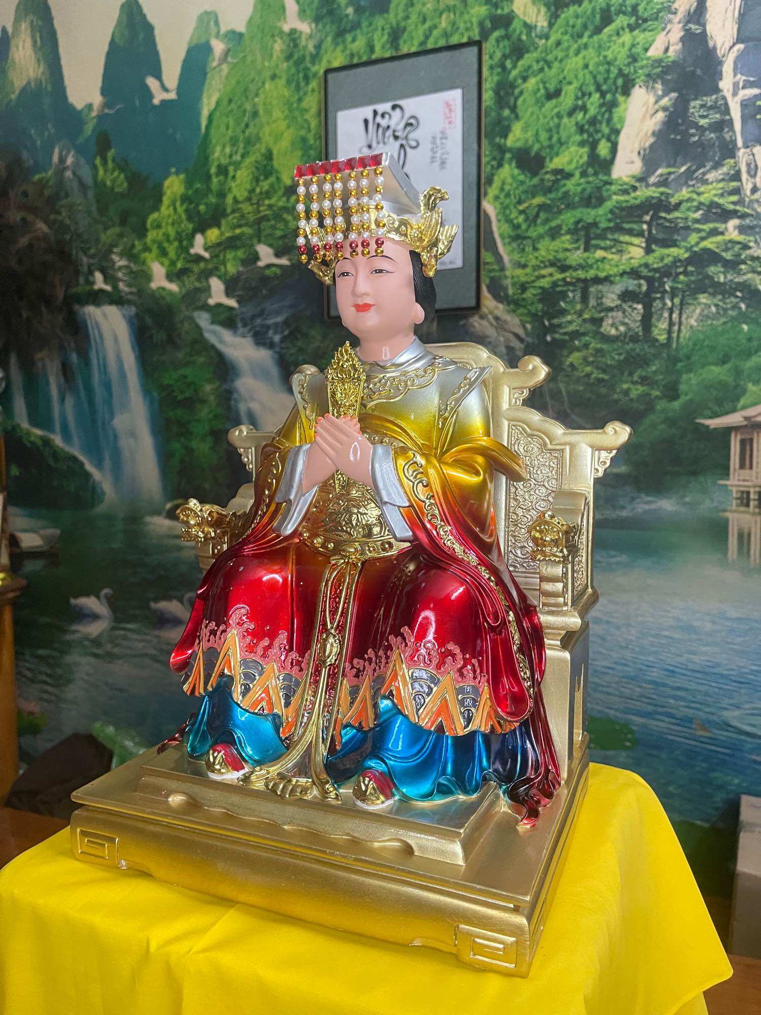 Tượng Thiên Hậu Thánh Mẫu