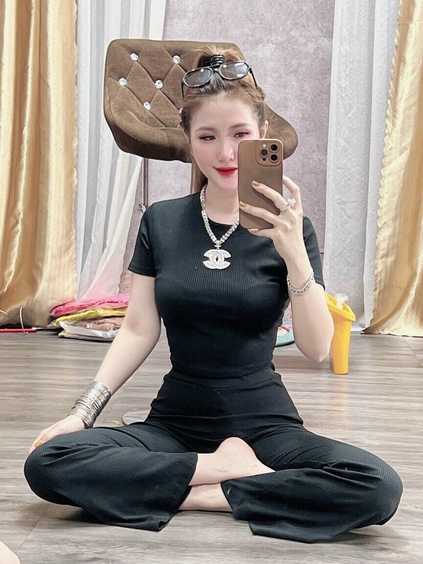 Set bộ thun gân áo crotop quần dài