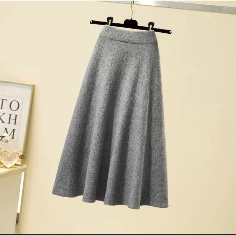 Chân váy len xoè cạp cao