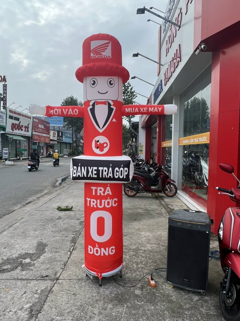 rối hơi quảng cáo