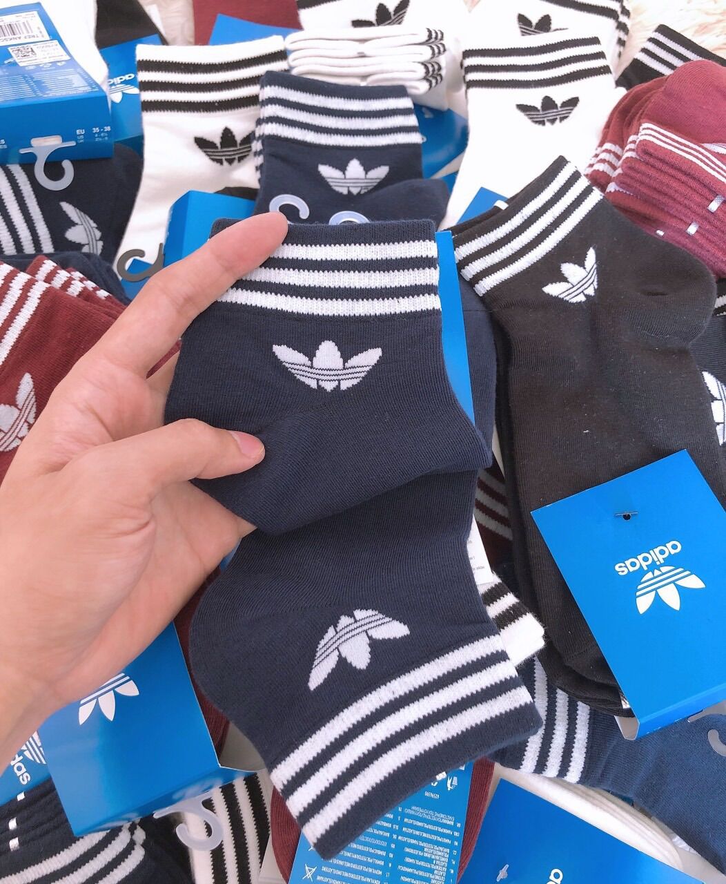 Sét 3 đôi tất Adidass dư xịn chuẩn hãng full tem tag