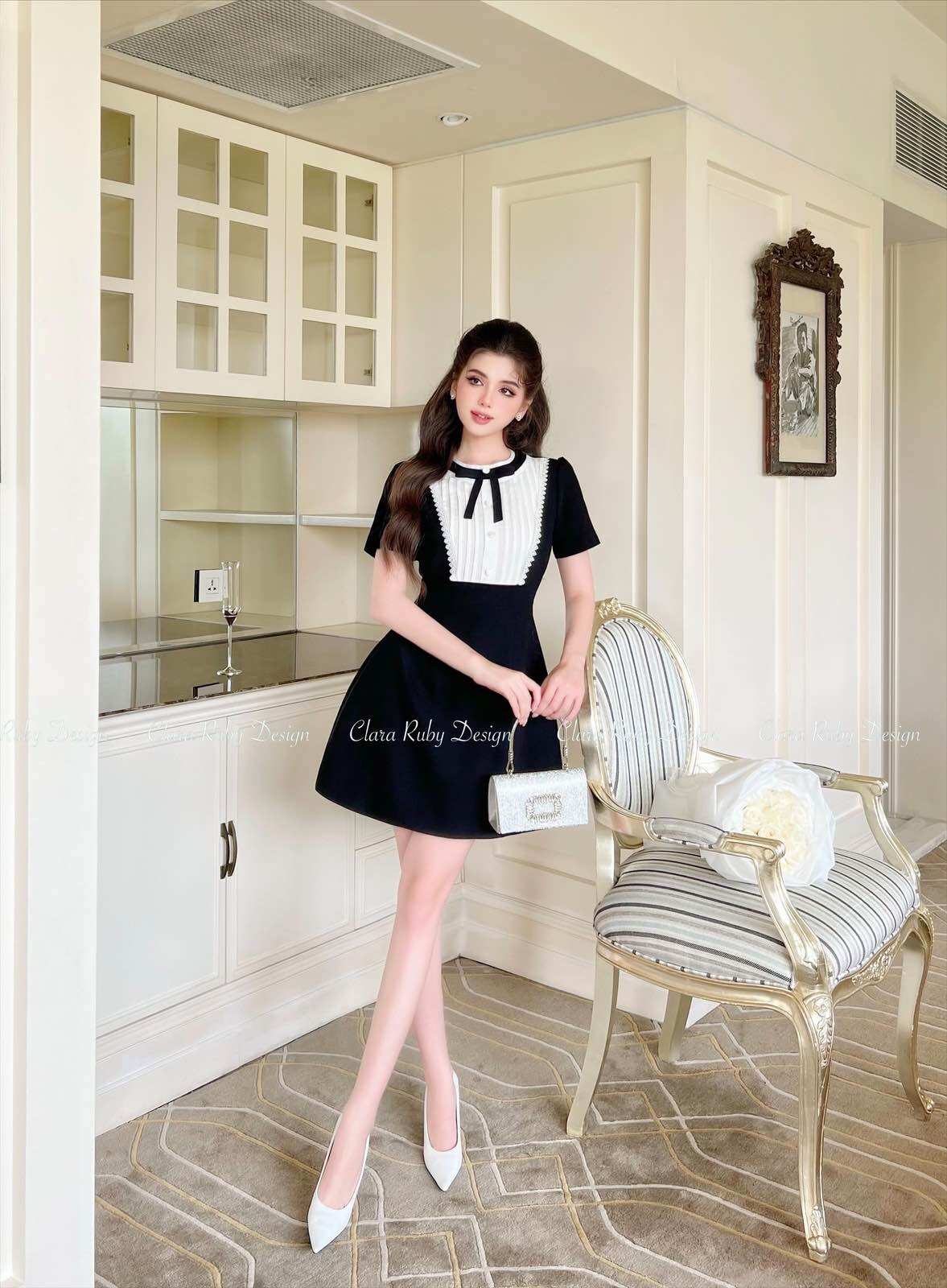 Váy đen phối ren nơ cổ - Thiết kế Clara ruby design