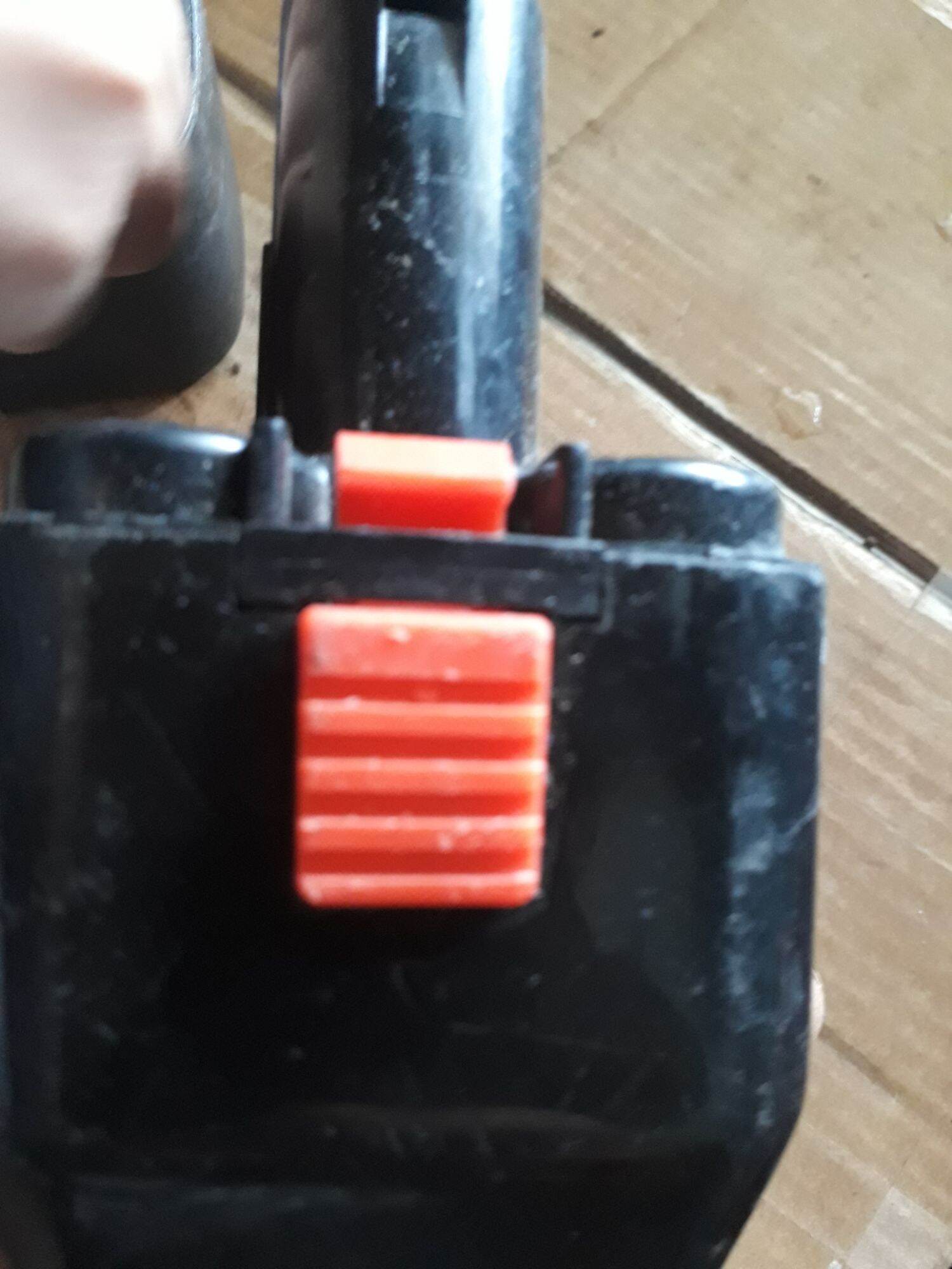 Xac pin hitachi 12v