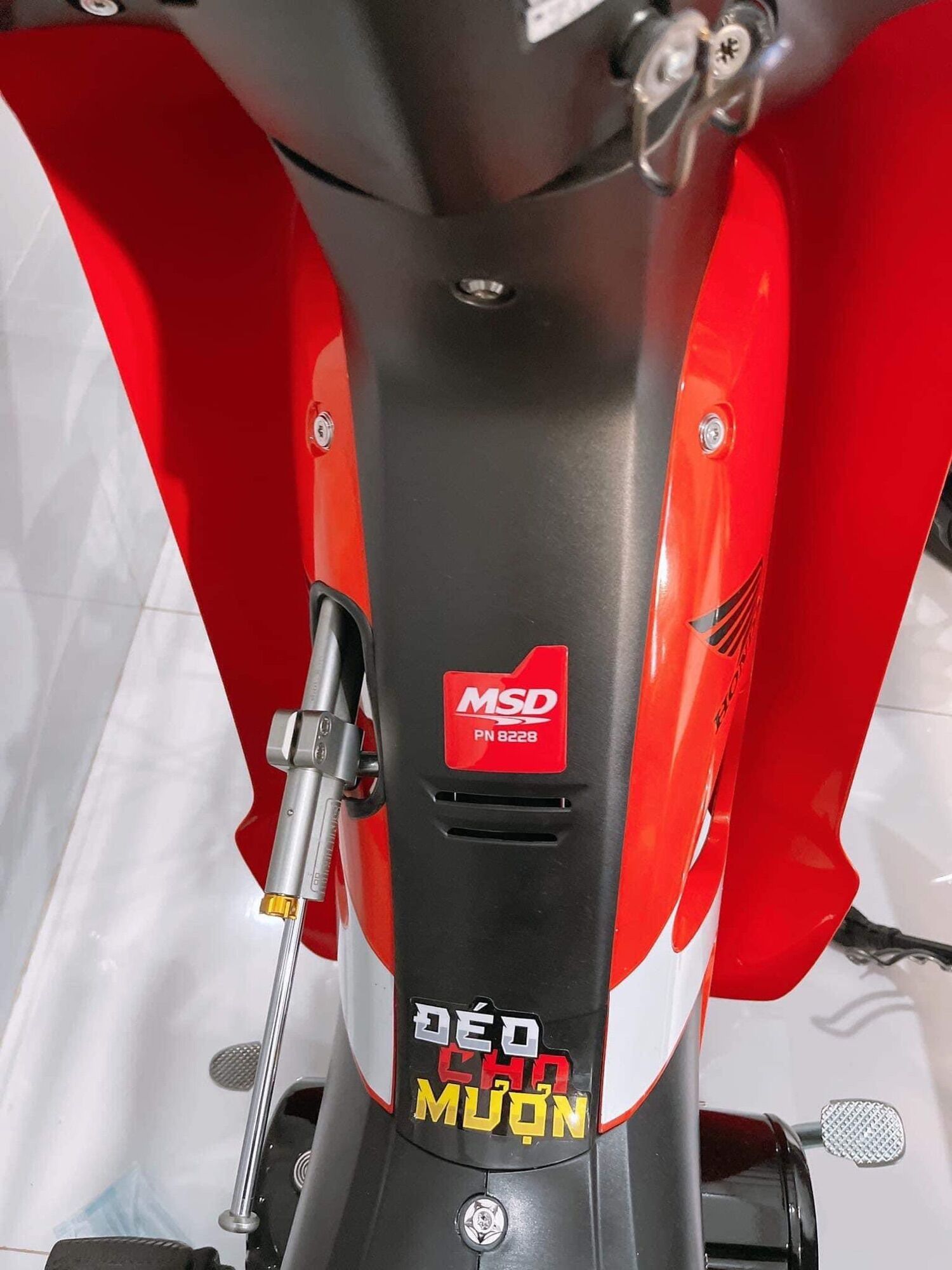 Tem Decal MSD Mobin Sườn Keo Chữ Nổi