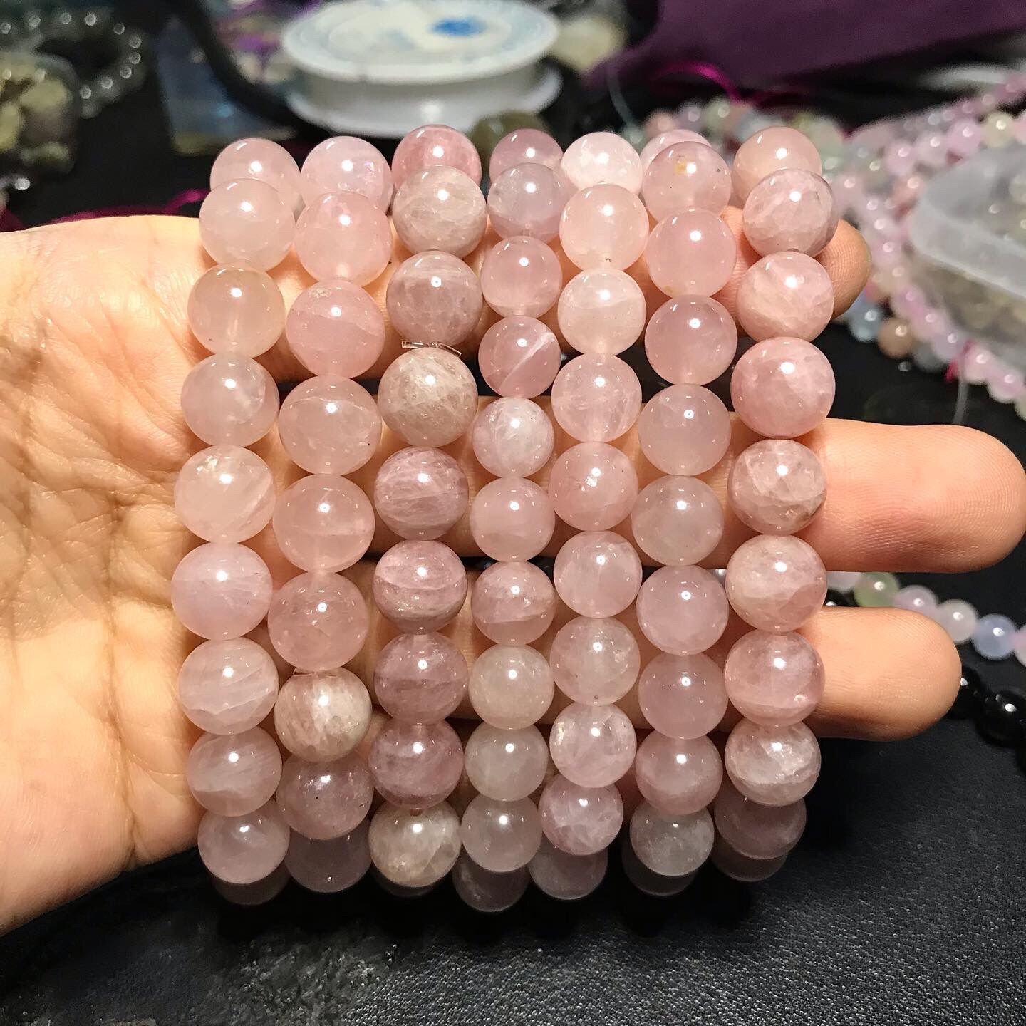 Vòng tay hạt đá thạch anh Hồng Rose Quartz