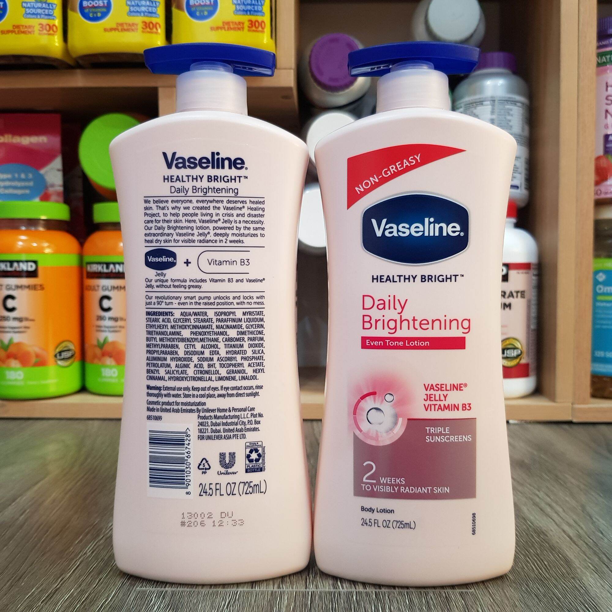 Sữa dưỡng thể sáng da Vaselin 725ml