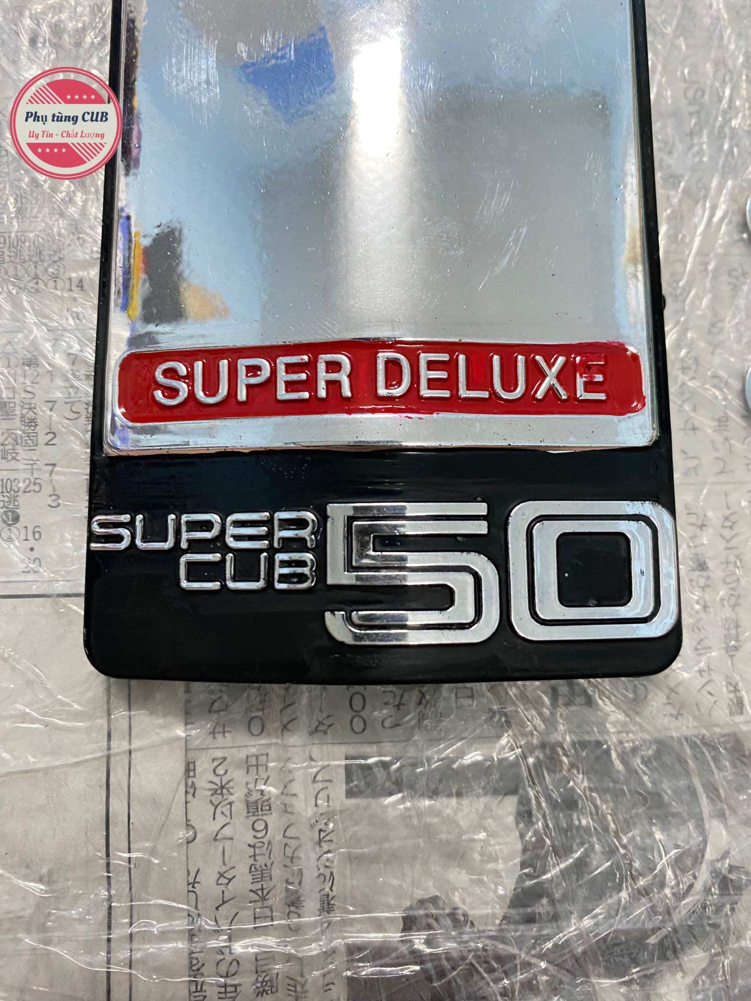 Logo mặt nạ xe cub 82