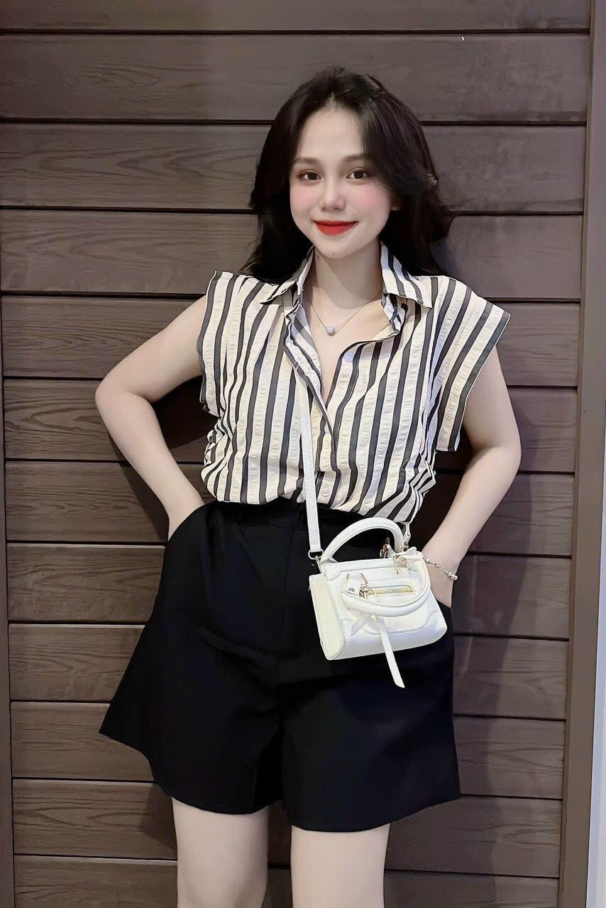 Sét áo sơ mi nữ kẻ sọc tay hến vải xịn mix quần đùi vải tapta
