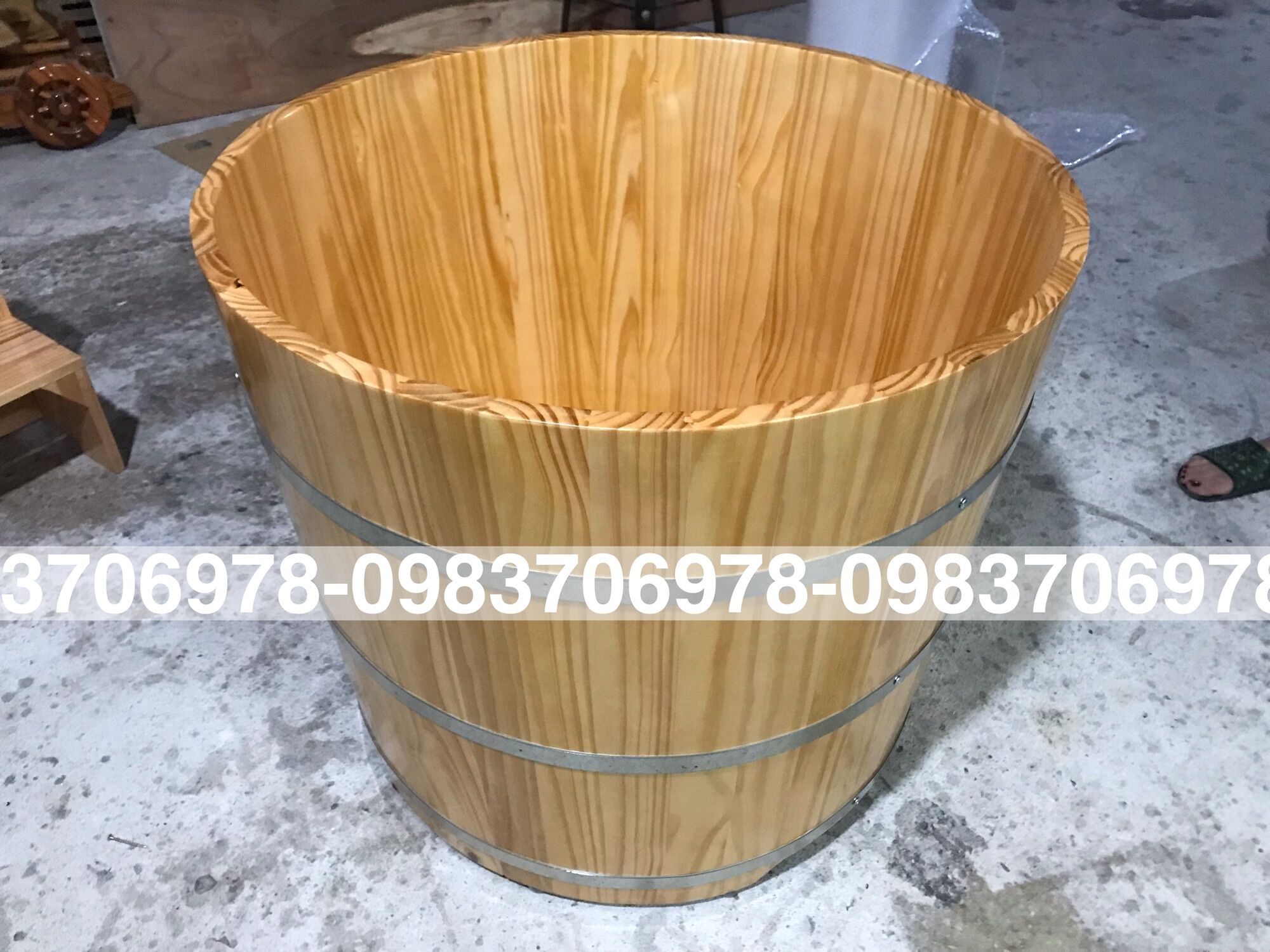 Bồn tắm gỗ thông nhập khẩu cao cấp