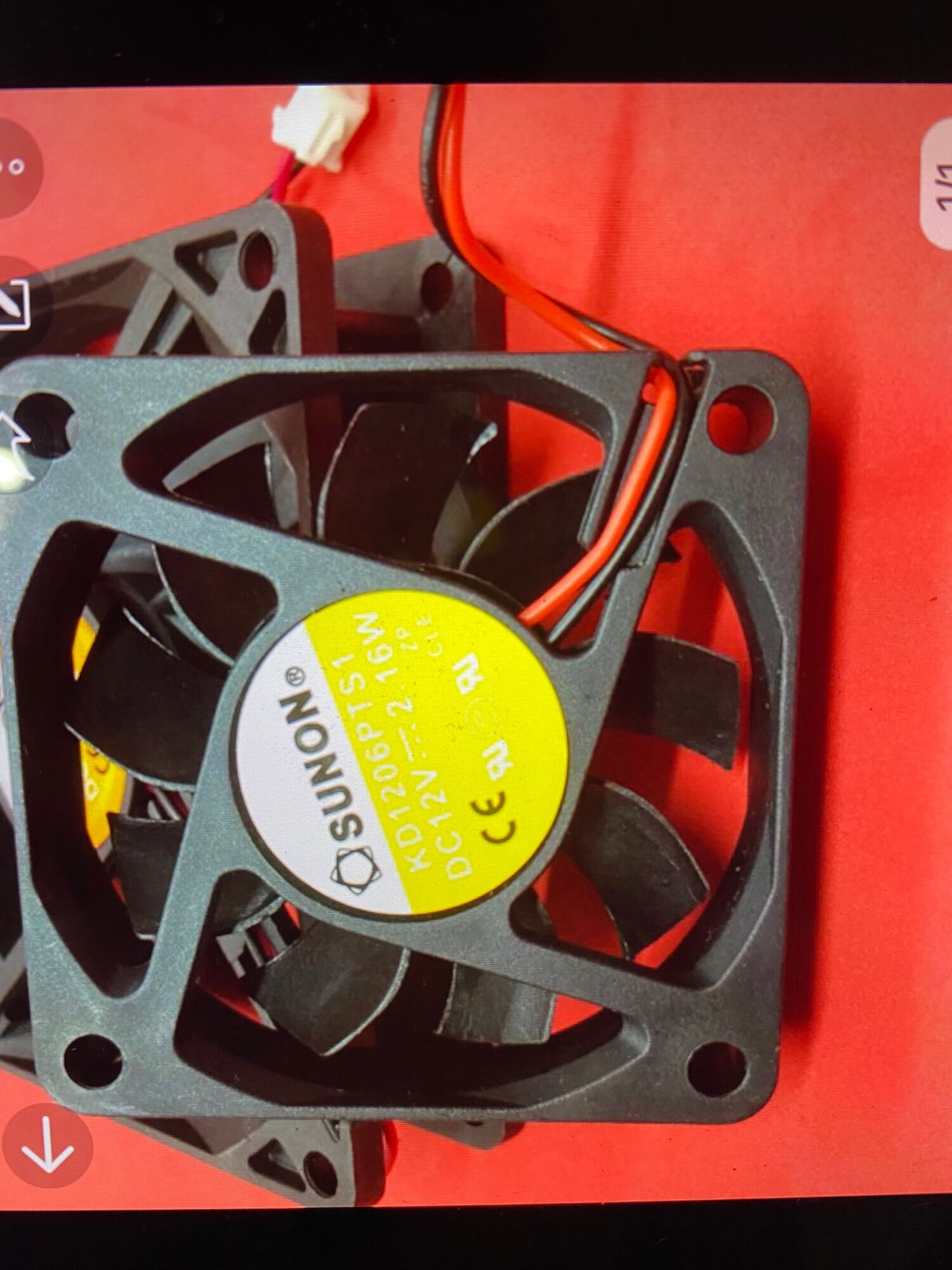 Quạt 6x6 x1 cm 12 v SUNON (1 chiếc)