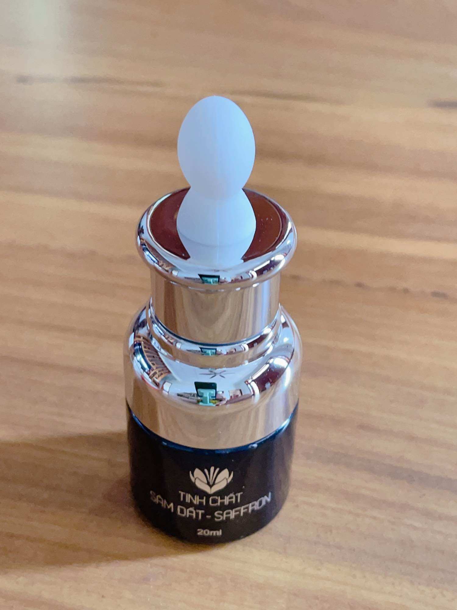 Tinh Chất Sâm Đất Saffron - Tinh Chất Saffron giảm mụn mờ thâm dưỡng trắng da