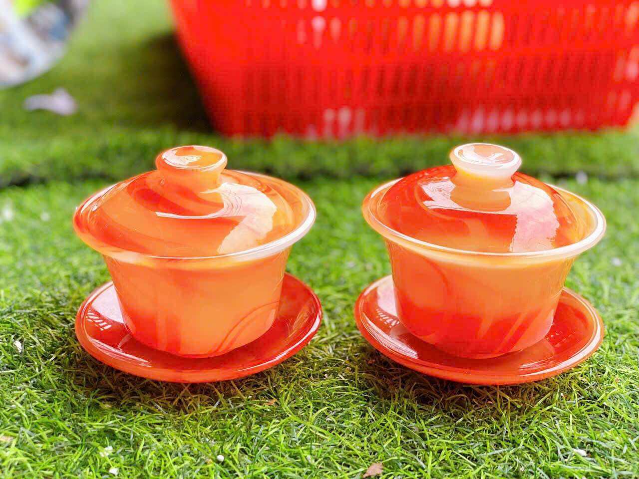 2 cái chén uống trà đá mã não đỏ cao 10cm bao sang đẹp