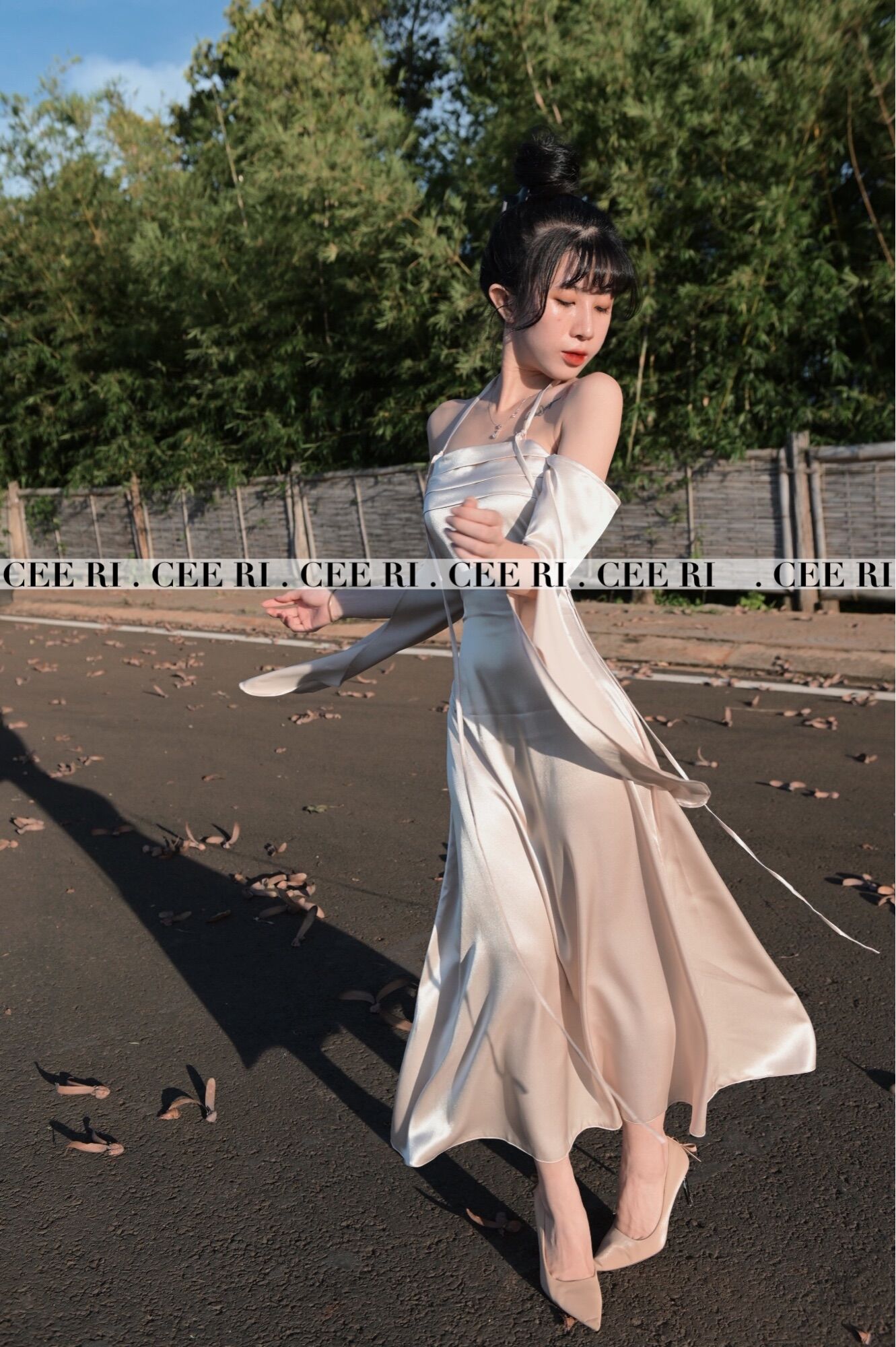 Váy lụa thiết kế cao cấp by Ceeri