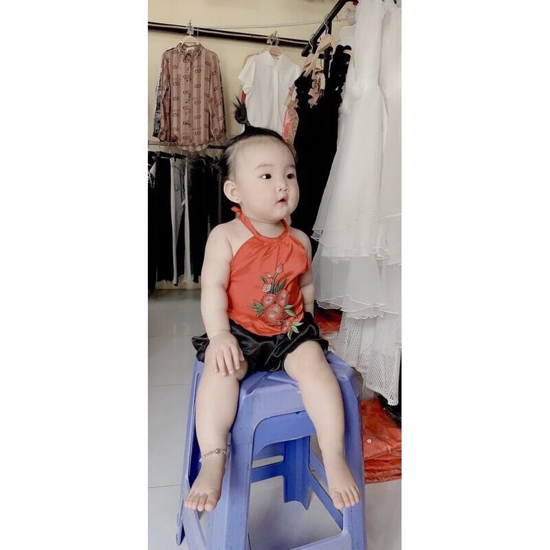 YẾM ĐÀO THÊU HOA KÈM MẤN CHO BÉ (Ảnh thật)