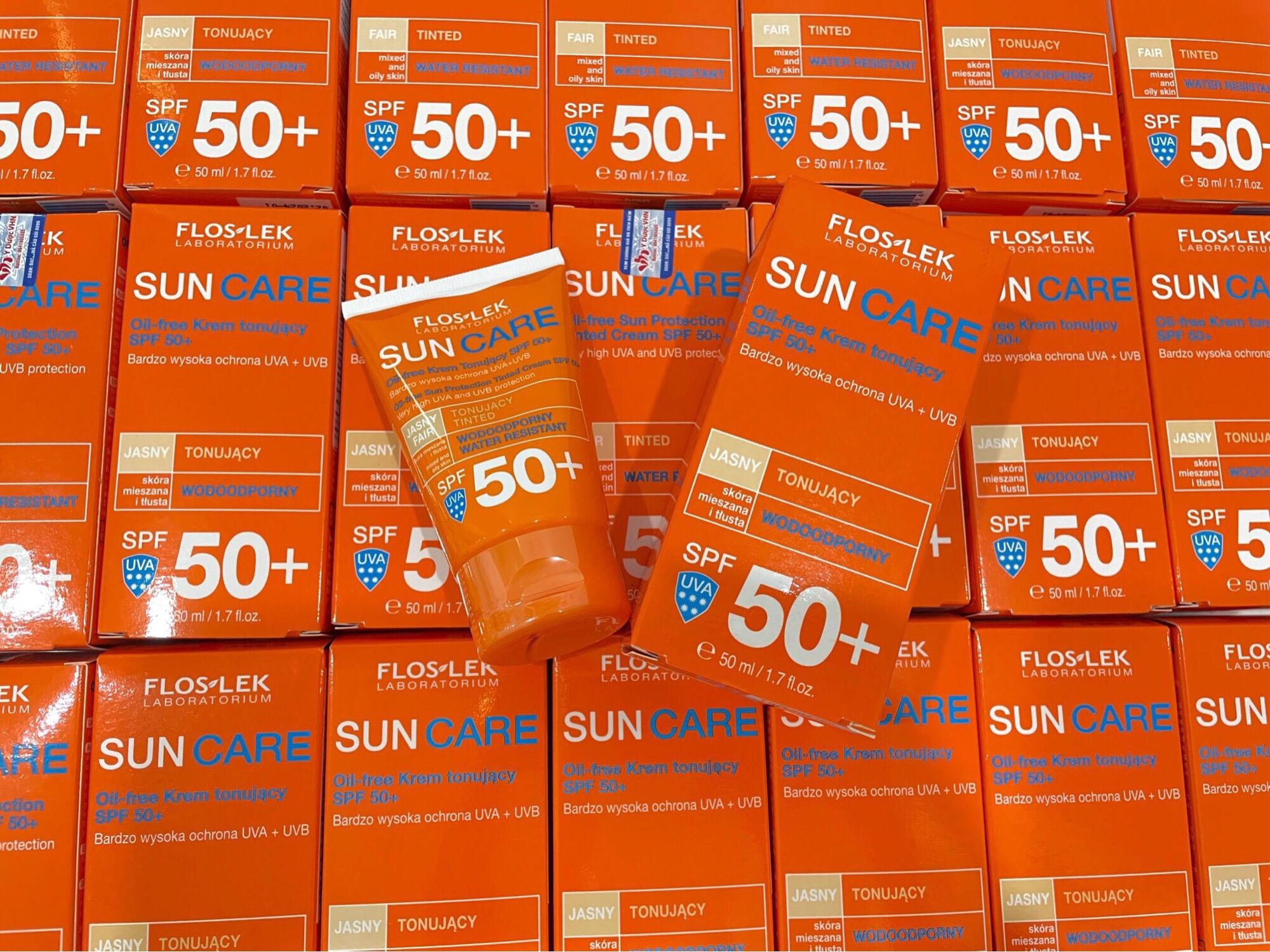 ✅ [CHÍNH HÃNG] Kem chống nắng Floslek Sun Care Oil Free Sun Protection Tinted Cream SPF 50+ 50ml