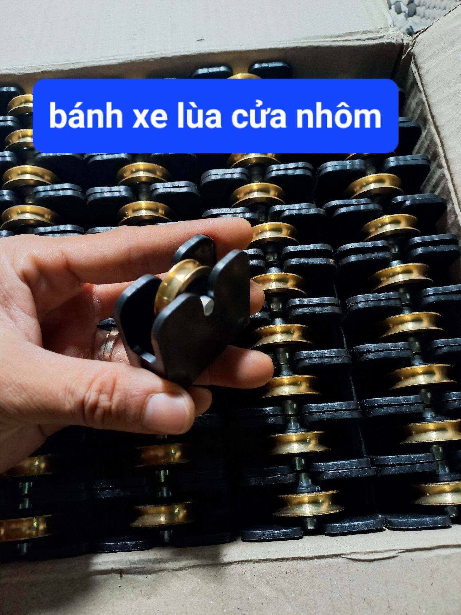 Bánh xe lùa cửa nhôm
