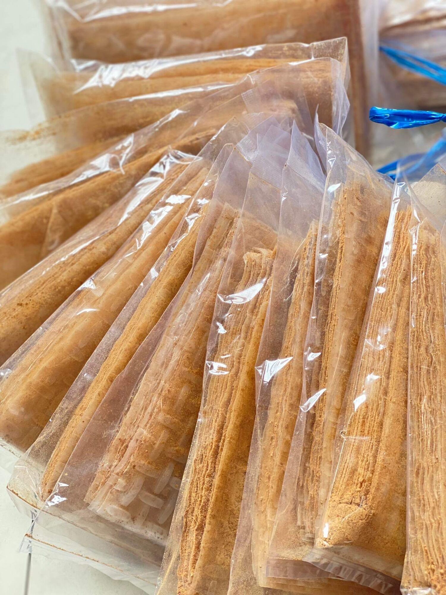 Bánh tráng muối nhuyễn lắc ( xike lắc muối)
