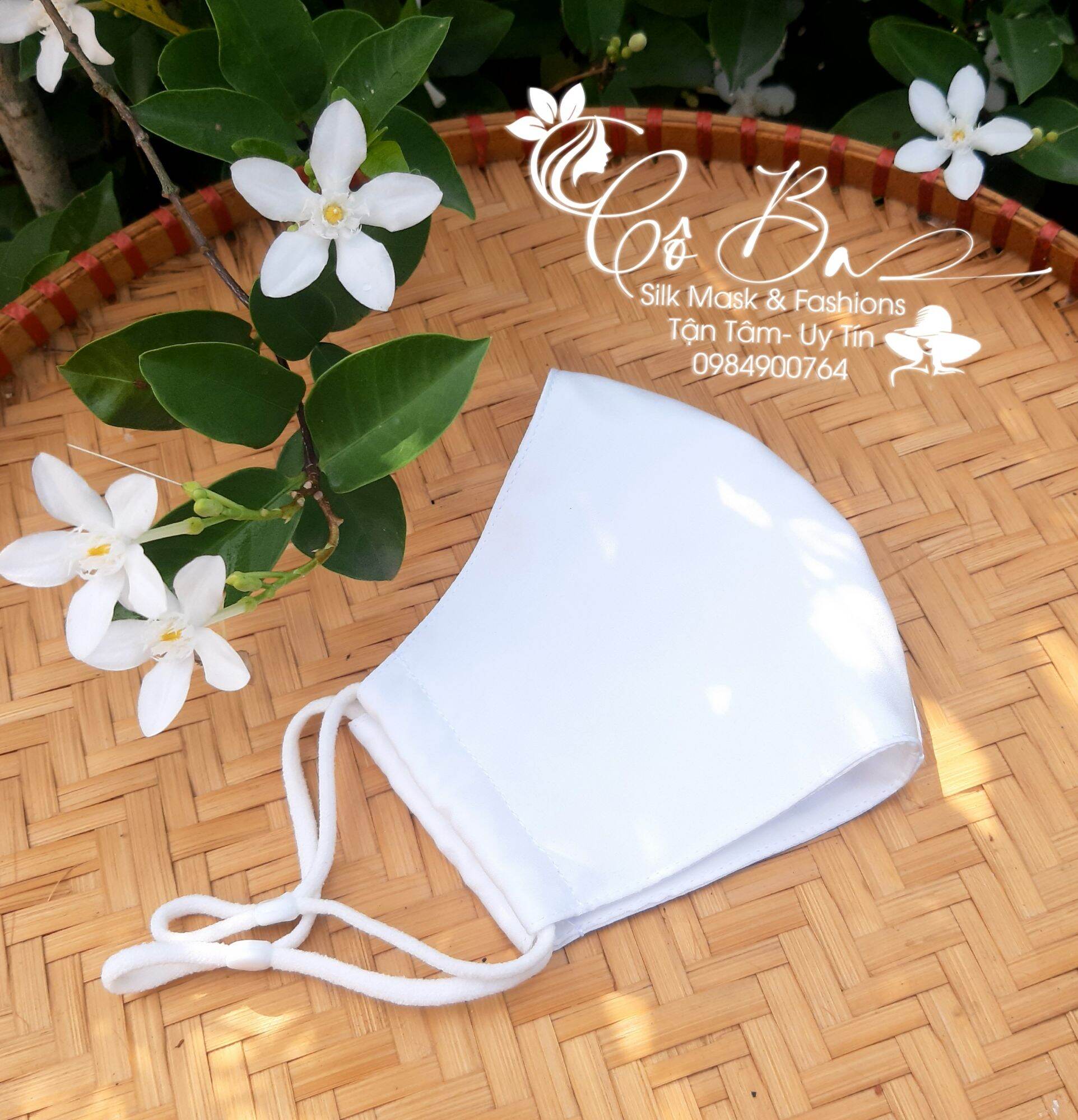 Khẩu trang vải lụa satin mềm, mỏng, mát, nhẹ