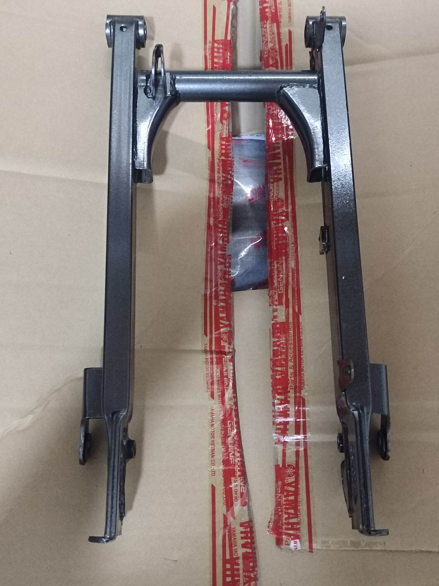 gấp sau ( càng sau ) yamaha Sirius.