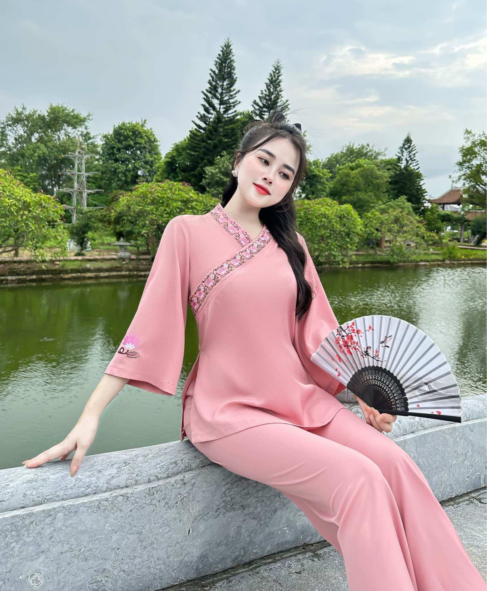 Set lam/Pháp phục trang nhã lụa phối gấm cổ V Diệu Hạnh cao cấp