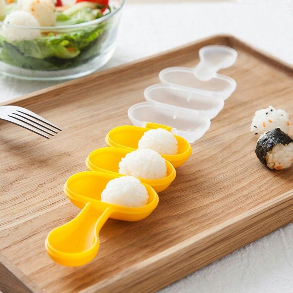 Khuôn lắc cơm hình tròn cho bé ăn dặm ( giao màu ngẫu nhiên)