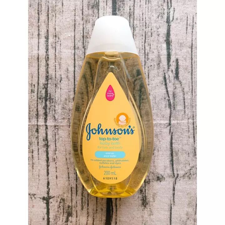 SỮA TẮM GỘI CHO BÉ JOHNSON BABY TOP TO TOE 200ML