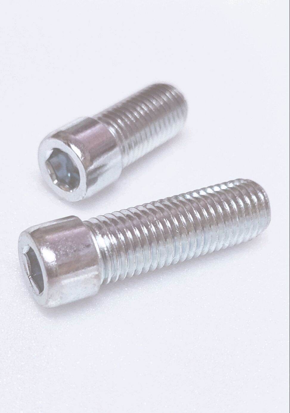 Ốc kiếng lục giác 10ly . 2 con xi...