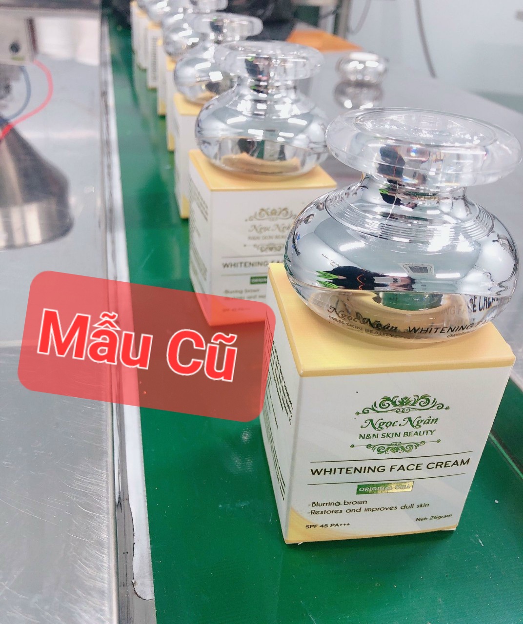 FACE REAM TẾ BÀO GỐC COLLAGEN  DỊCH YẾN CAO CẤP ( DƯỢNG TRẮNG, CHỐNG NẮNG,  MAKUP, CĂNG BÓNG DA, MỜ NẾP NHĂN, TRẺ HÓA DA,...)