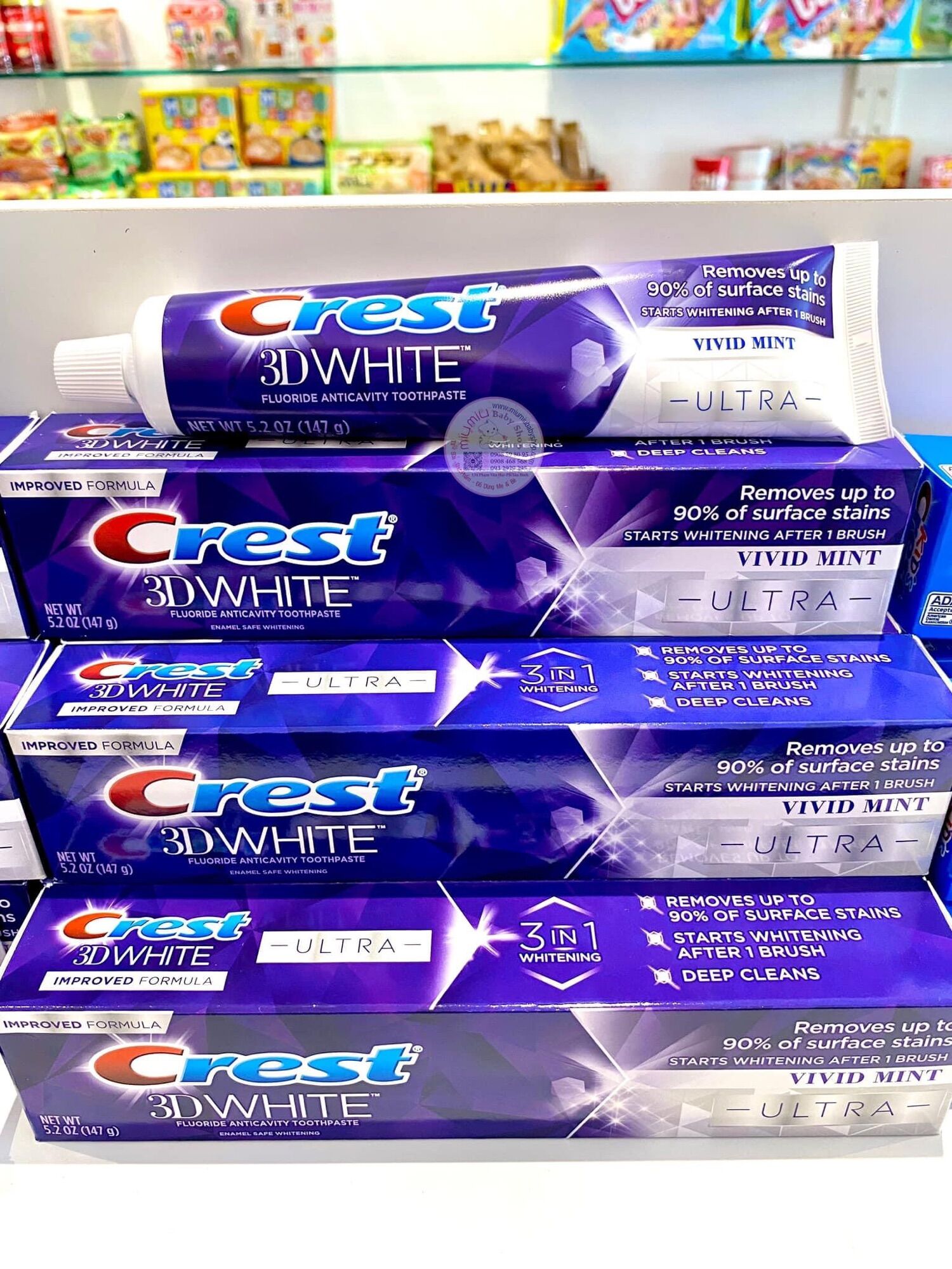 Kem đánh răng trắng răng vị bạc hà Crest 3D White Vivid Mint Ultra 158g, hàng Mỹ Date 2023