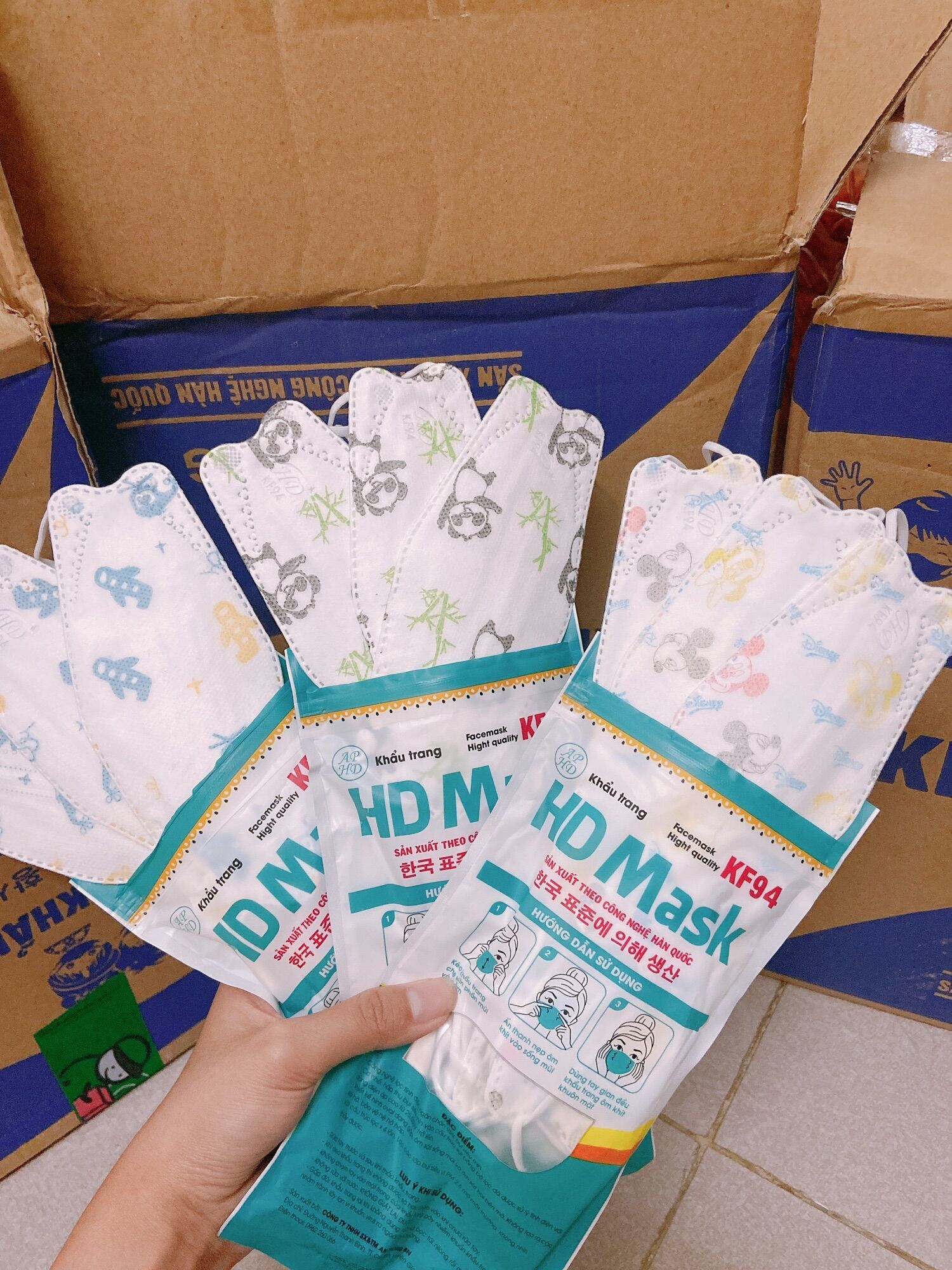 50 chiếc khẩu trang KF94 cho bé trai