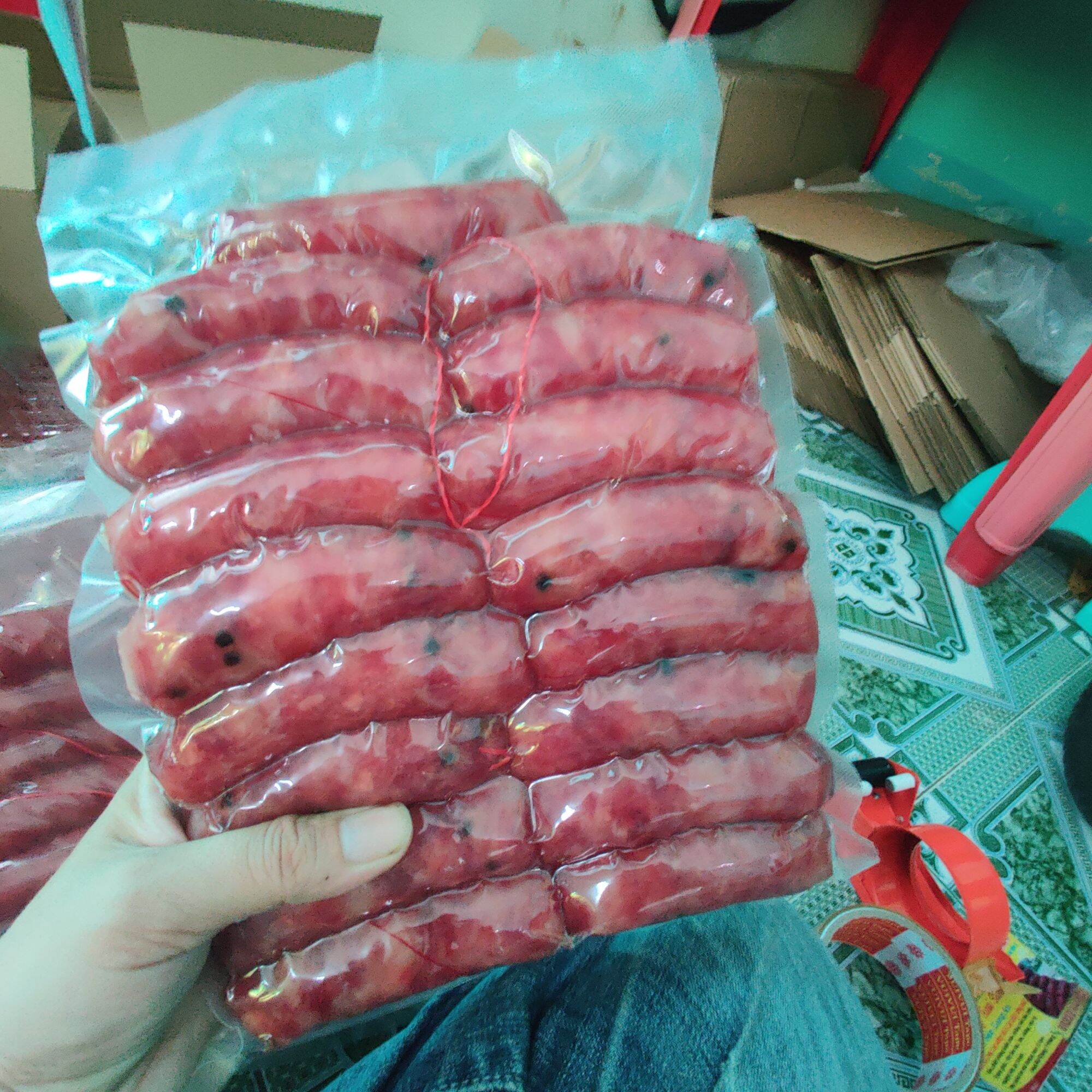 Lạp xưởng tươi Long An