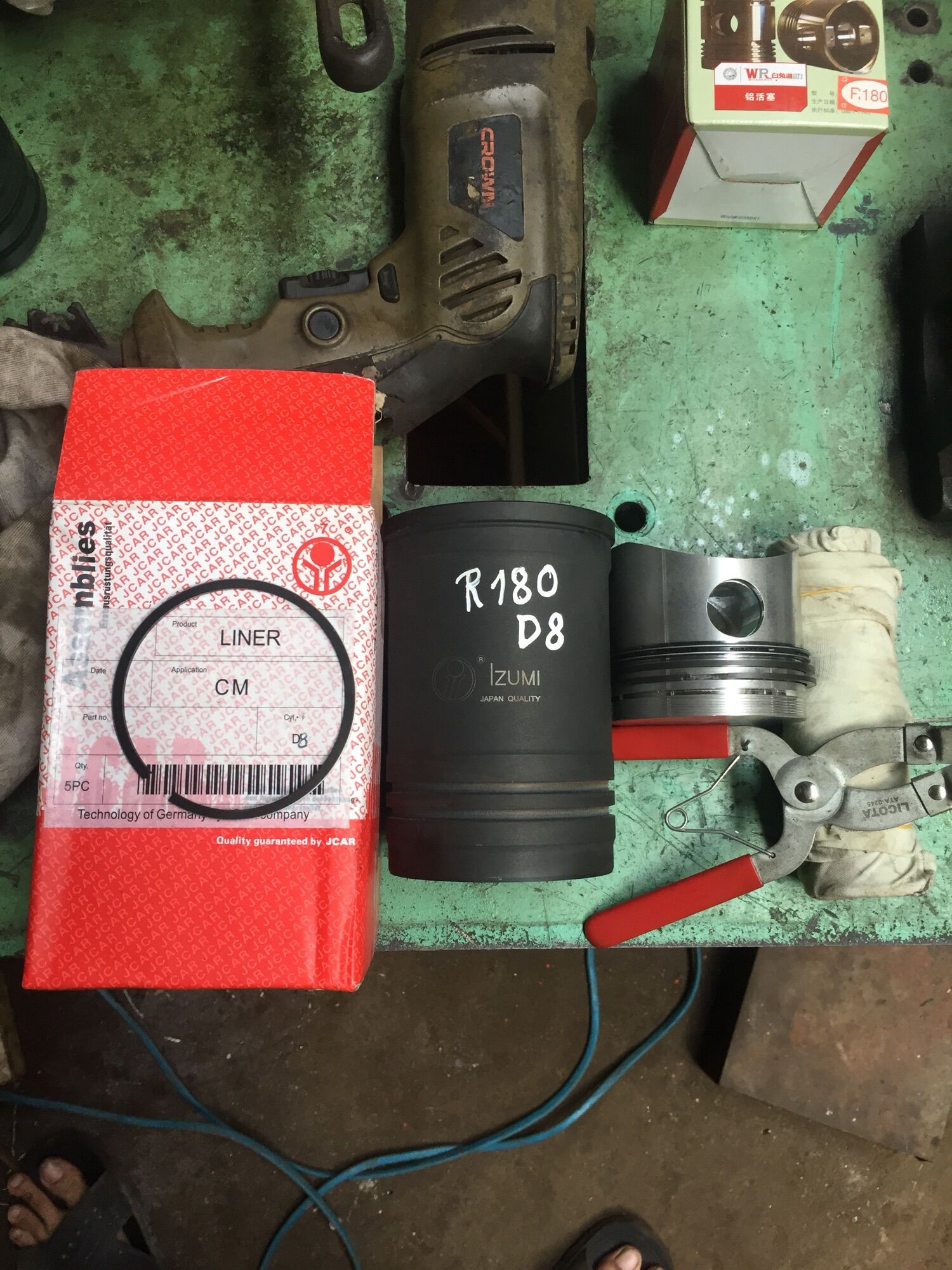 Bộ hơi Nhật sử dụng cho D8 , R180 Piston móng ngựa
