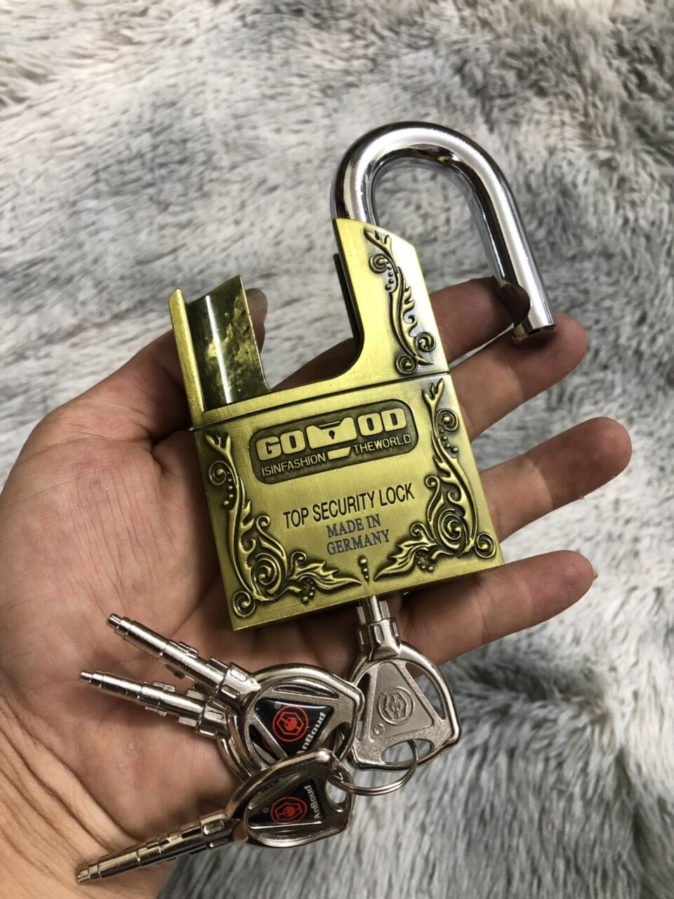 Ổ khóa chống cắt , chống trộm hàng Đức