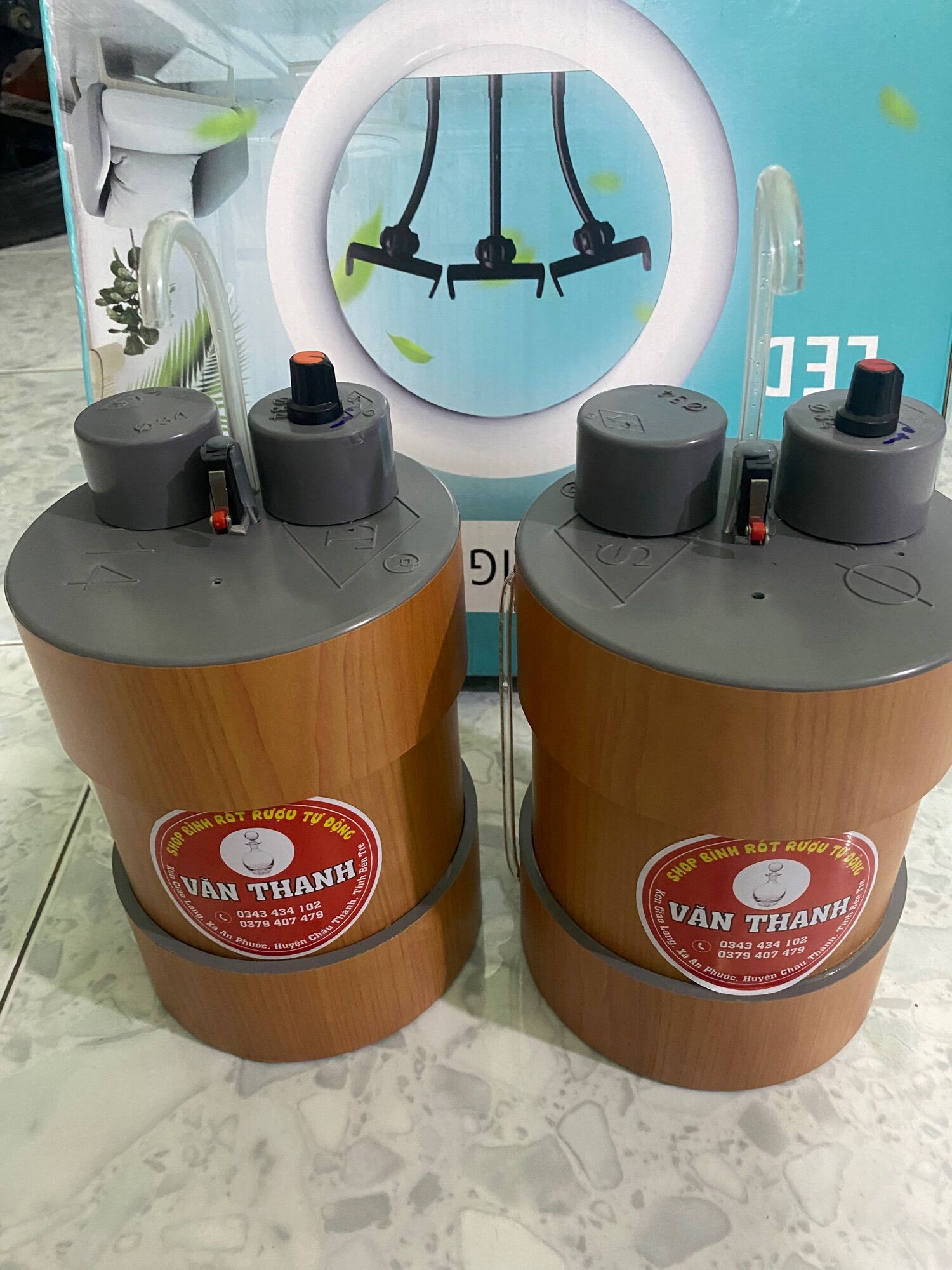 Bình rót rượu tự động 1.5l giã gỗ