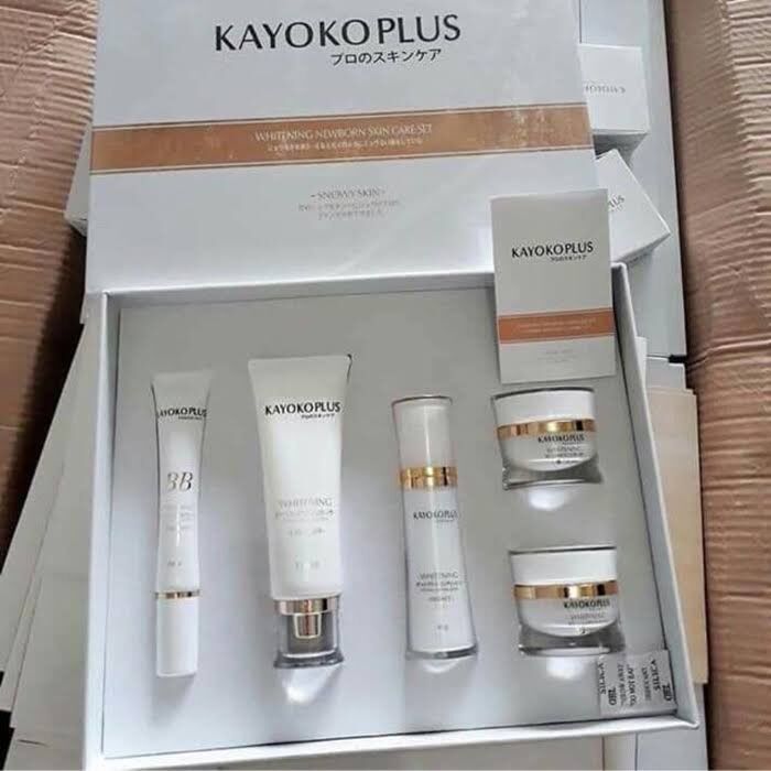 [HCM]Bộ Mỹ Phẩm Nhật Kayoko Plus Mới – 5 in 1