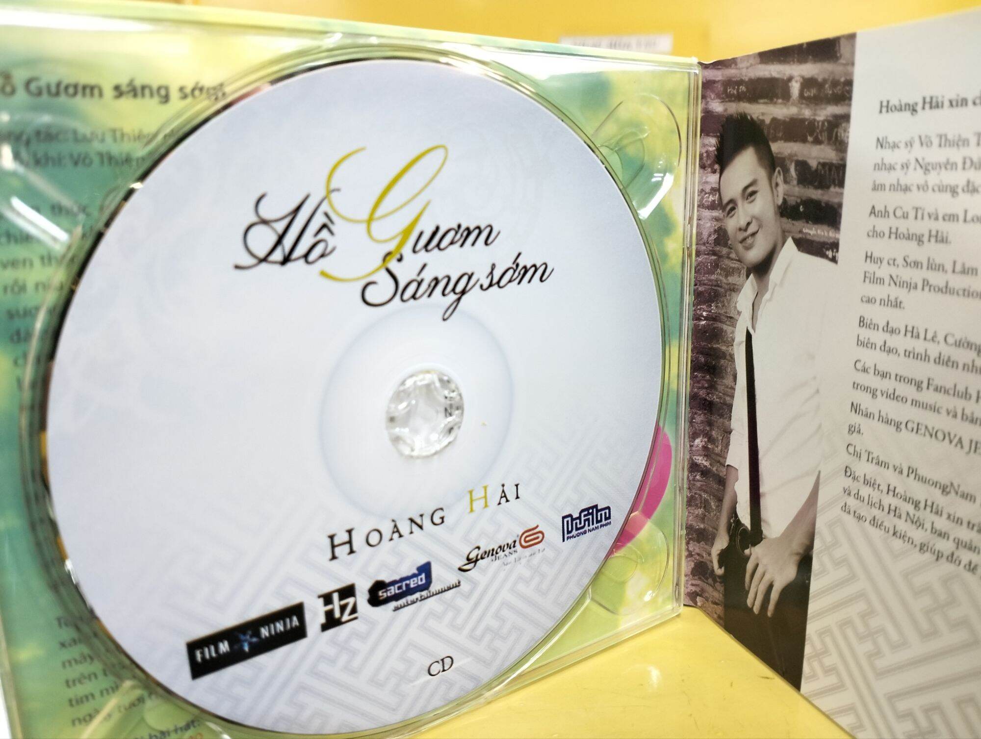 CD & DVD Hoàng Hải - Hồ Gươm sáng sớm