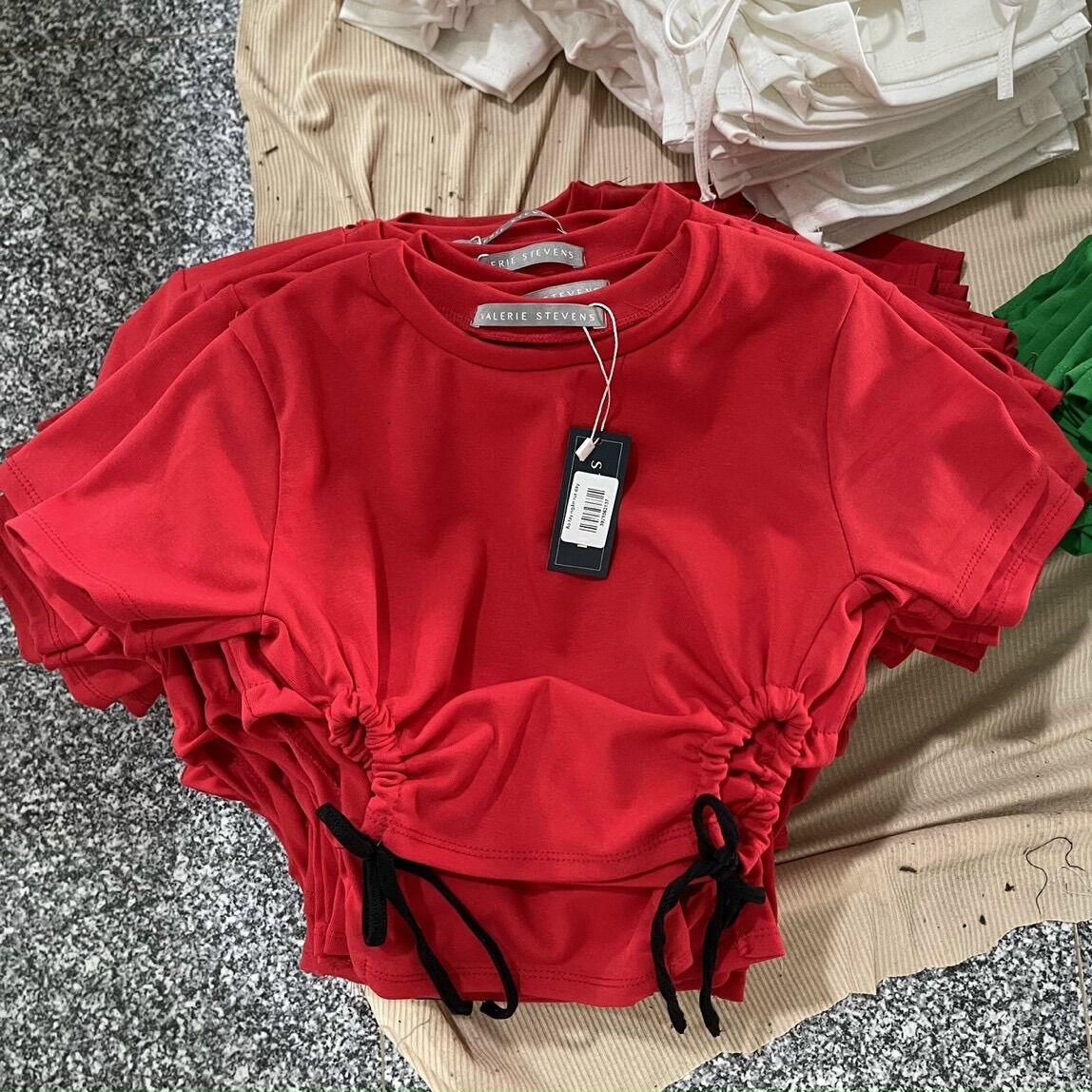 Áo croptop màu trơn eo khoét rút dây UNRD
