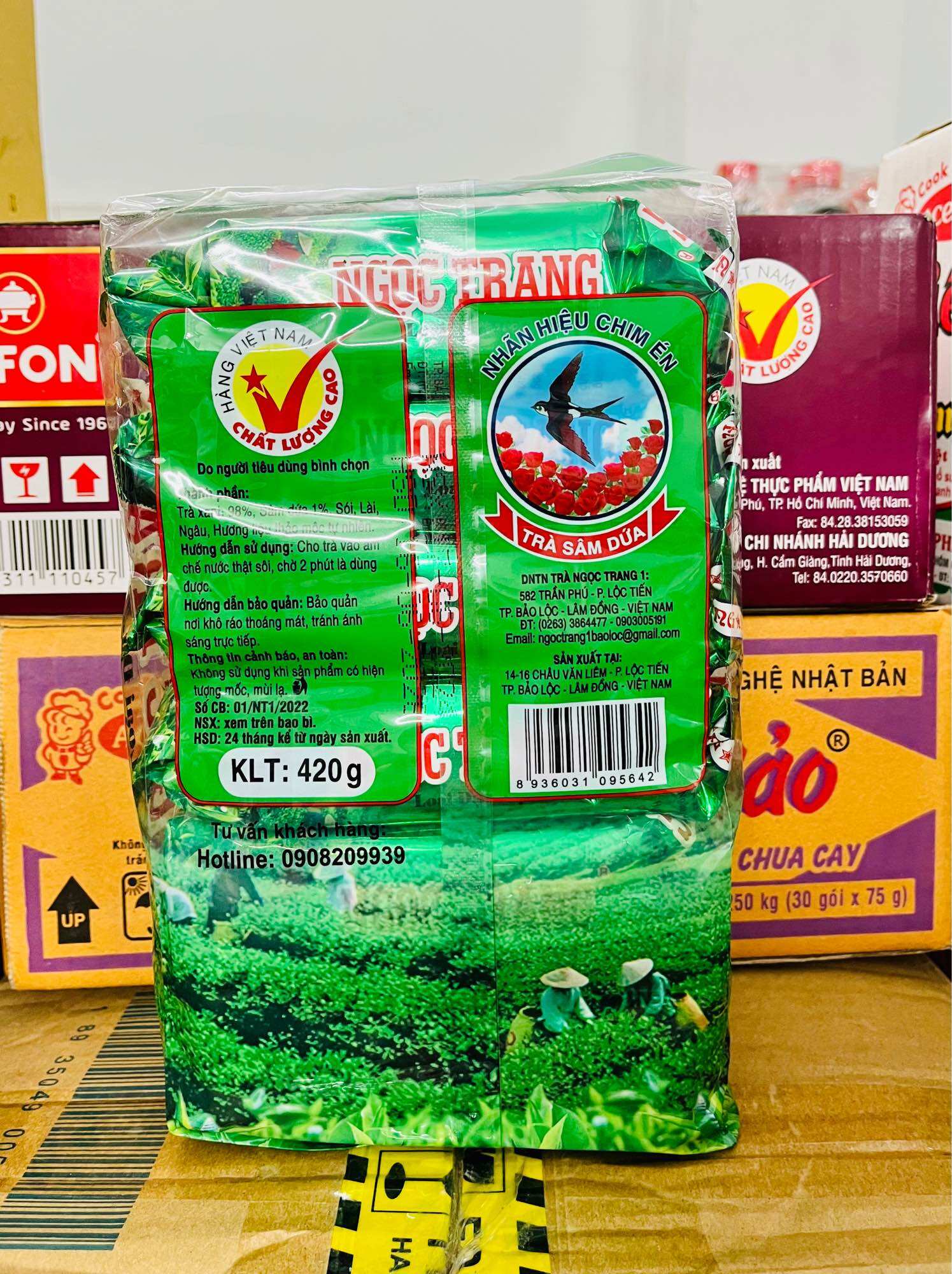 Lốc Trà Ngọc Trang vàng B’lao/Trà sâm dứa nhãn hiệu Chim én gói (6 gói x 70g)/(1 gói x 400g)