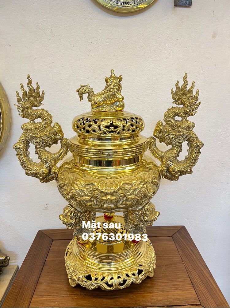 Đỉnh thờ bằng đồng cao 42cm