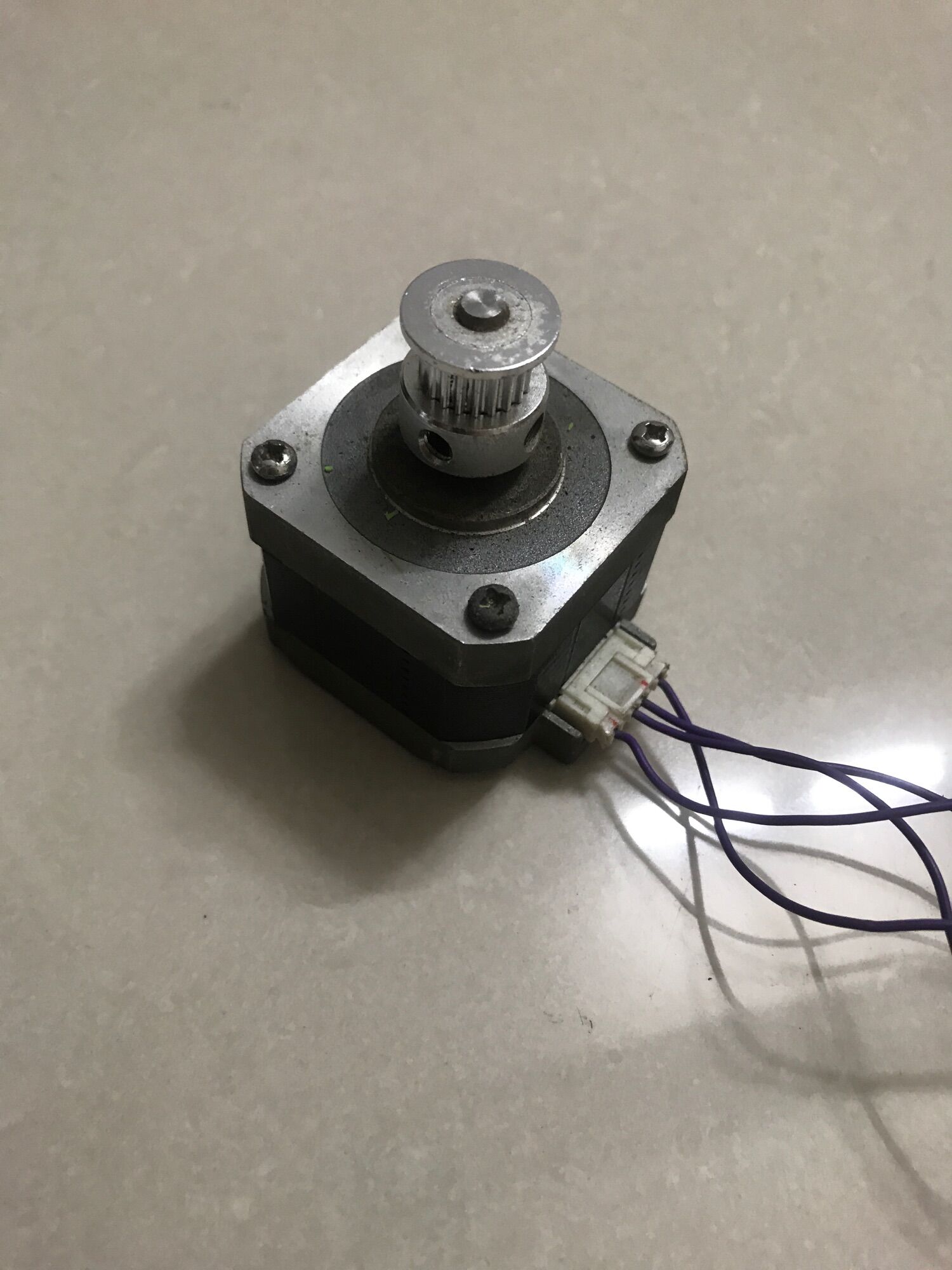 Động cơ bước 1.8 độ có kèm pulley cũ