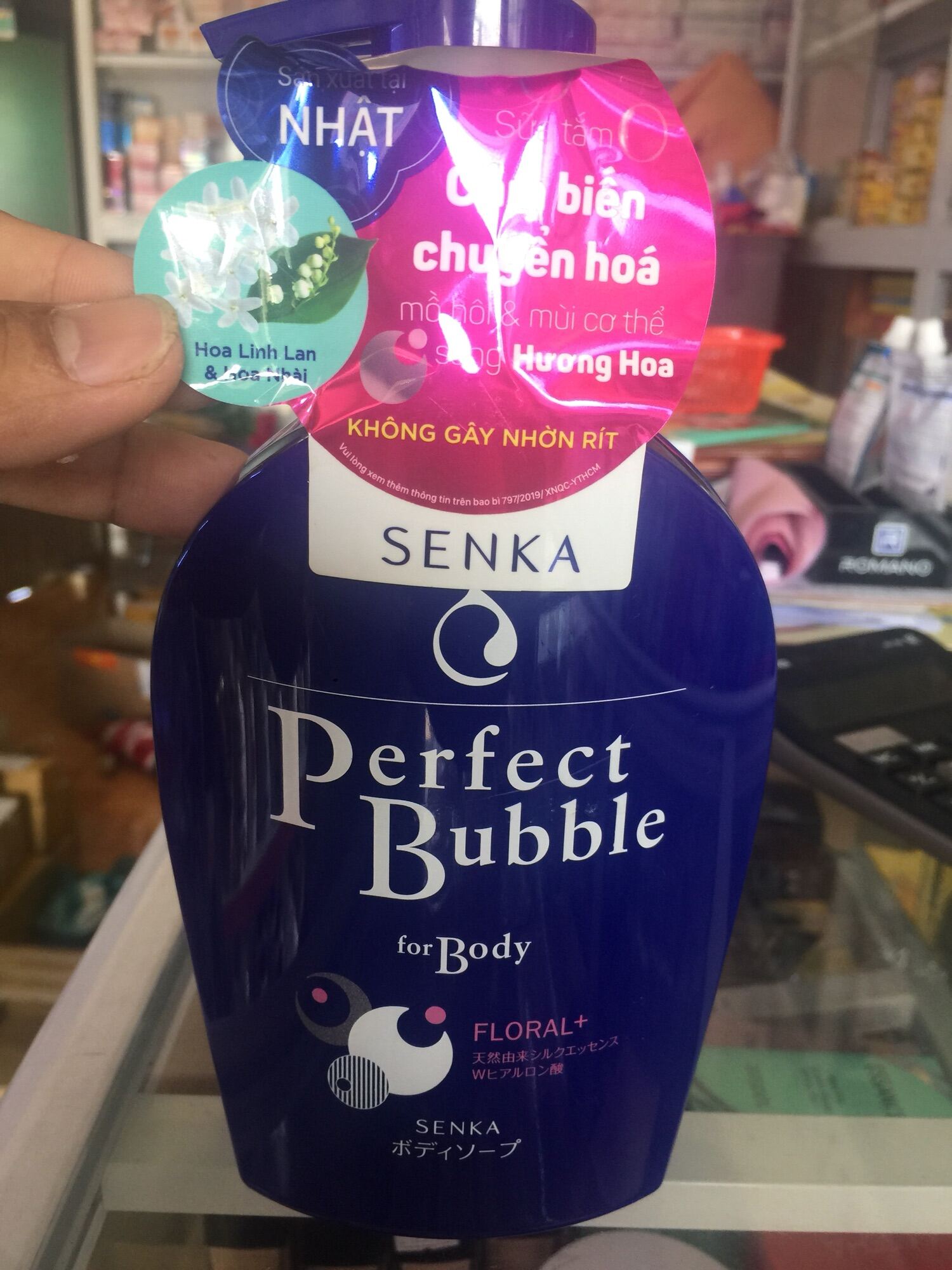 [Hcm]Sữa Tắm Dưỡng Ẩm Senka Perfect Bubble Hương Linh Lan Và Hoa Nhài 500Ml