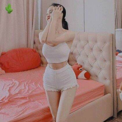 Sét bộ áo hai dây ngắn kèm quần viền ren form 47kg