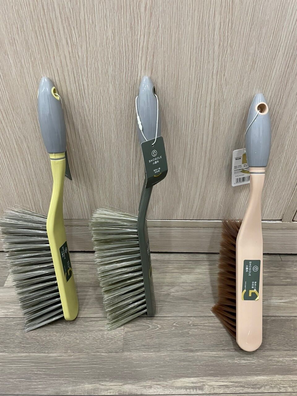 Bàn Chải vệ sinh Bàn bida 55k/ cây
